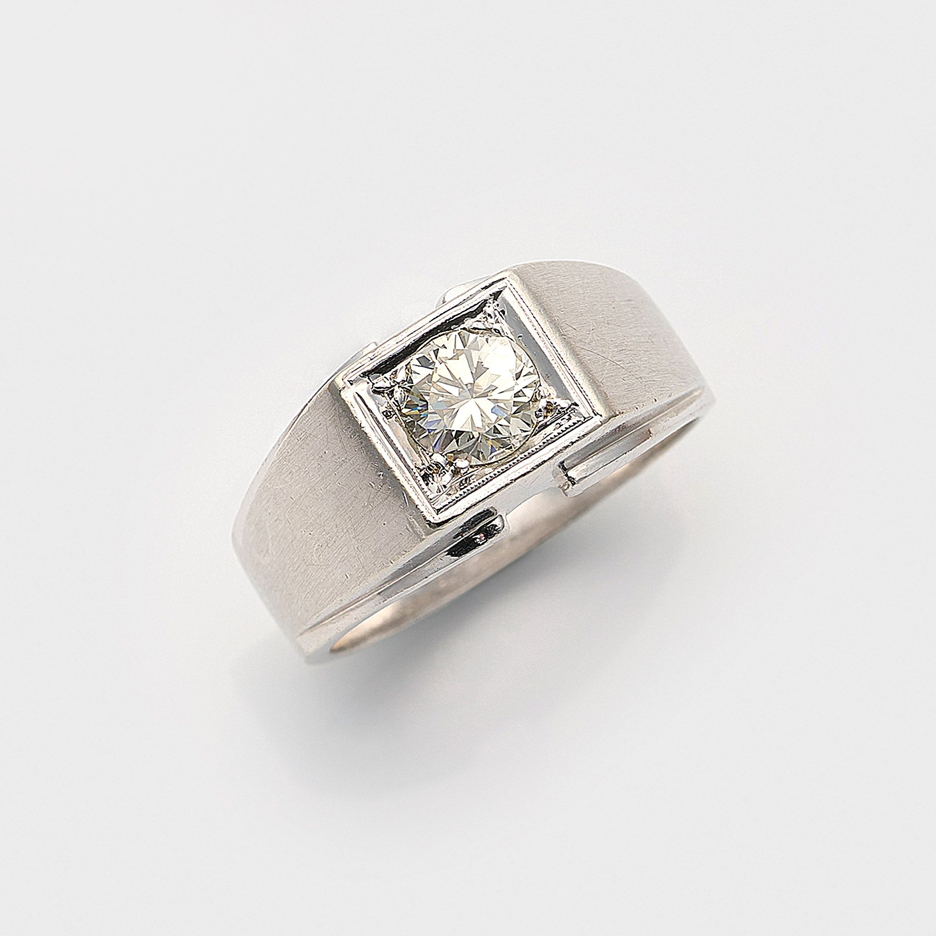 Null Bague-bracelet homme avec solitaire diamant des années 1940 or blanc, taill&hellip;
