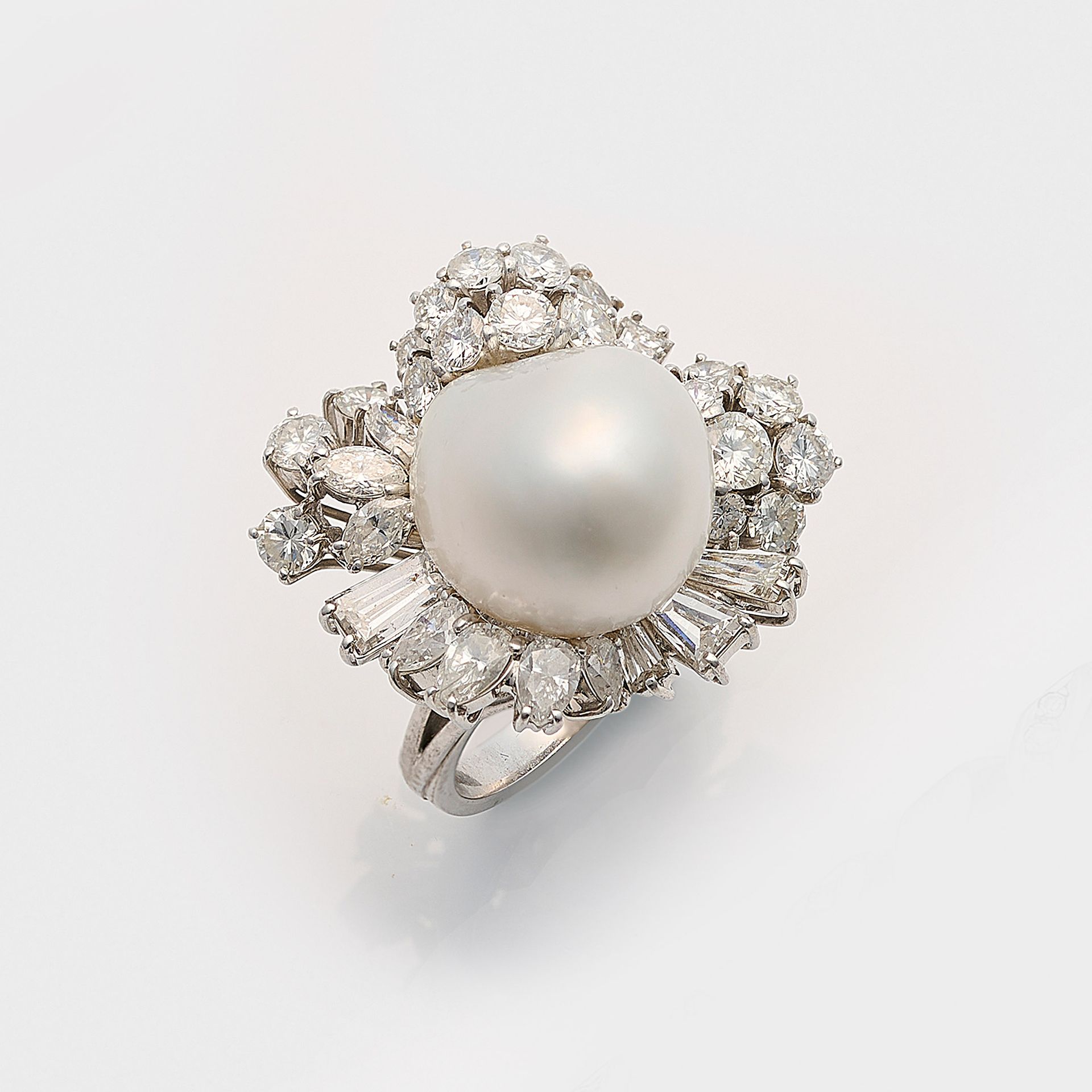 Null Magnifique bague en diamant perle des mers du Sud en or blanc, 18 ct ; sert&hellip;