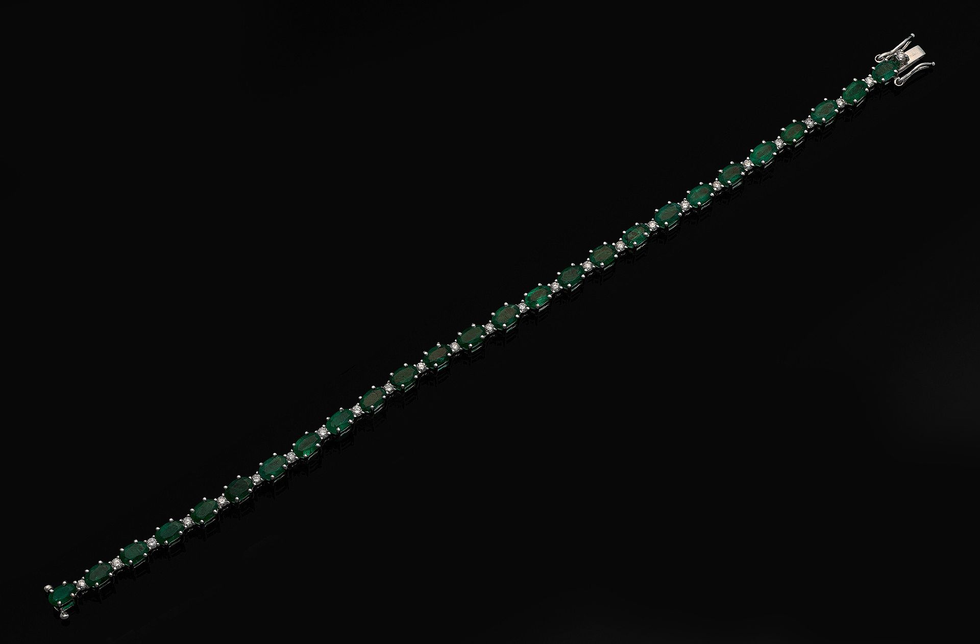 Null Pulsera clásica esmeralda-diamante engastada con esmeraldas de aprox. 5,98 &hellip;