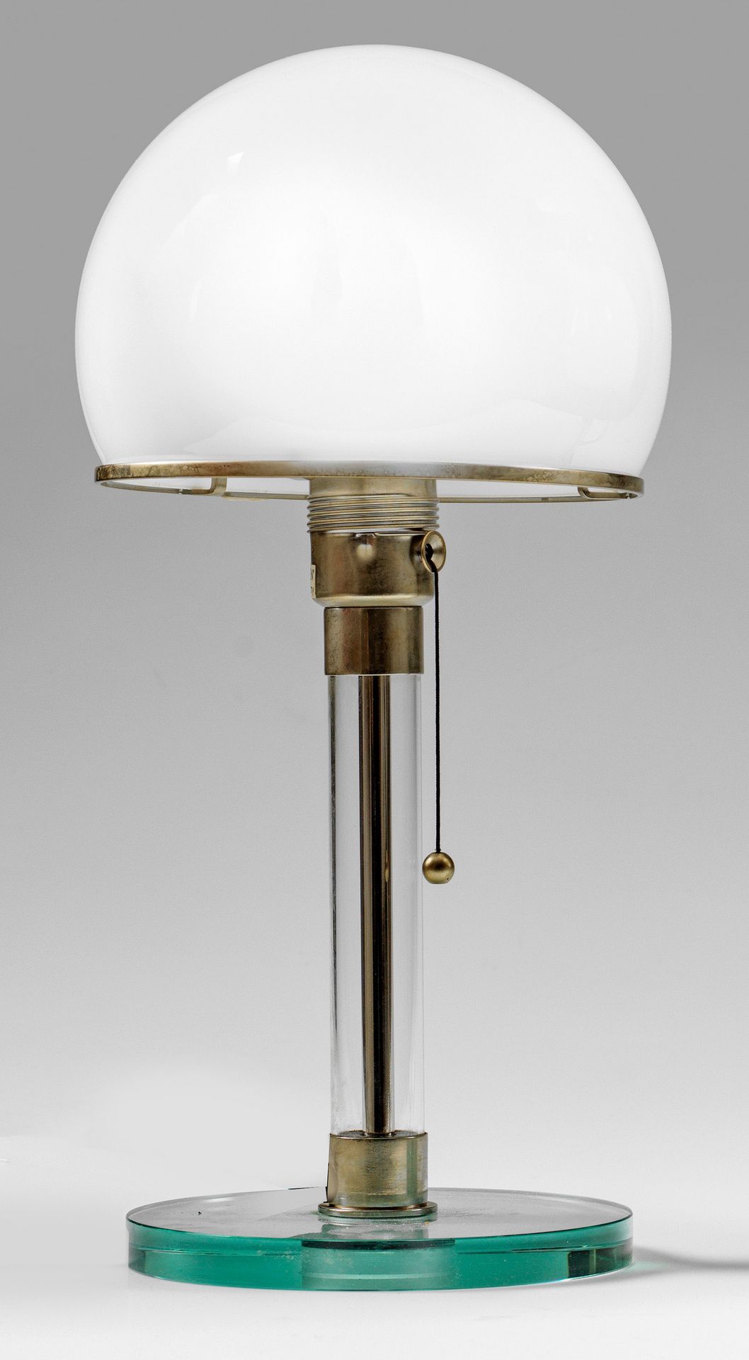 Null Lámpara de sobremesa Bauhaus "WG 24" de Wilhelm Wagenfeld, 1 luz; base y pi&hellip;