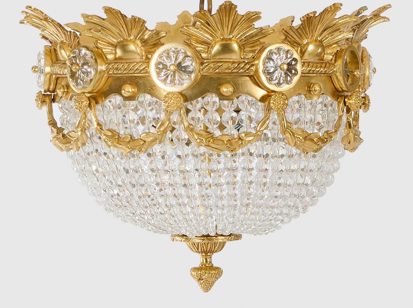 Null Plafonnier de style Louis XVI Bronze, doré et verre incolore. Corps en form&hellip;