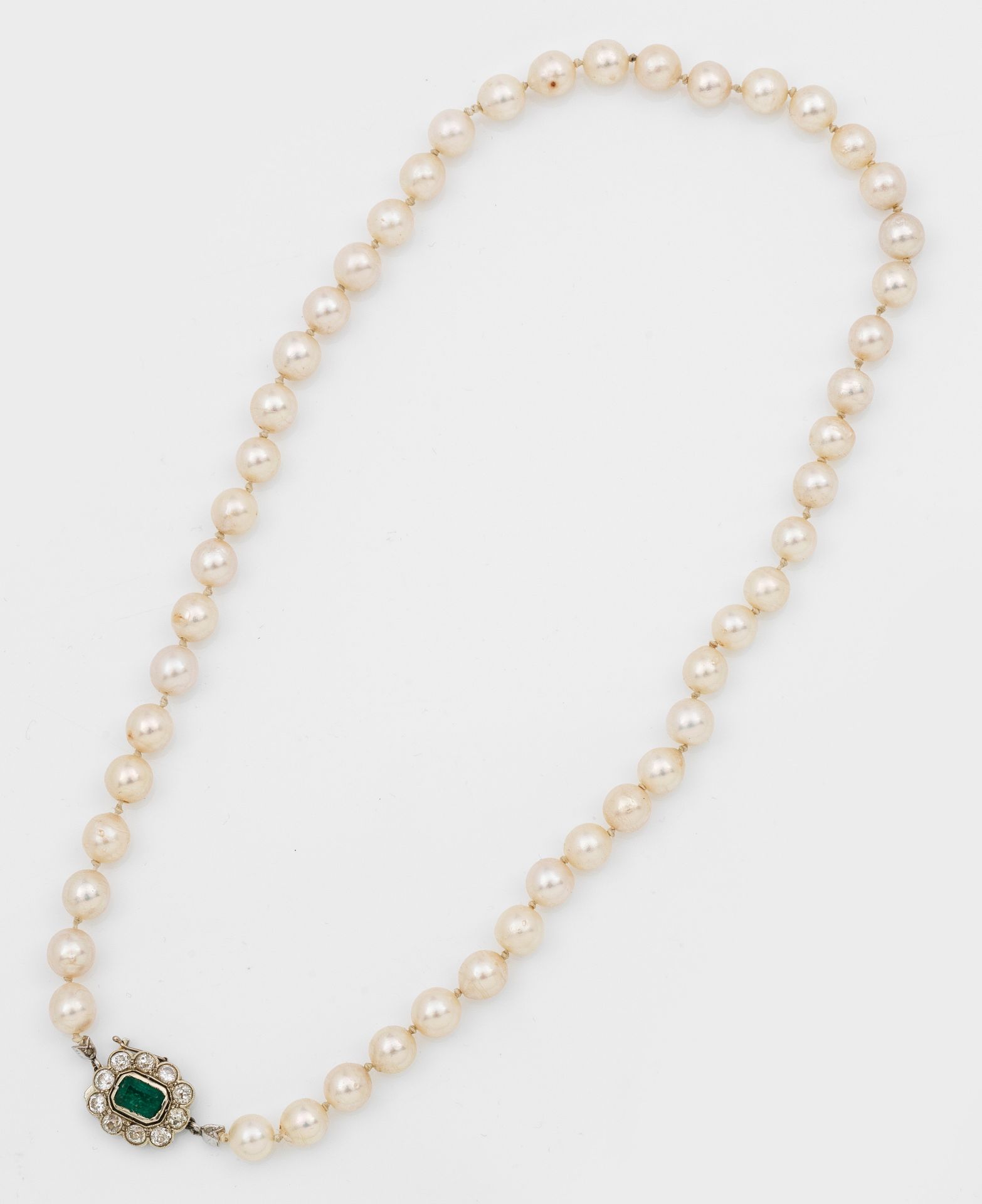 Null Collier de perles classique en or blanc, 18 ct ; Collier à une rangée de pe&hellip;