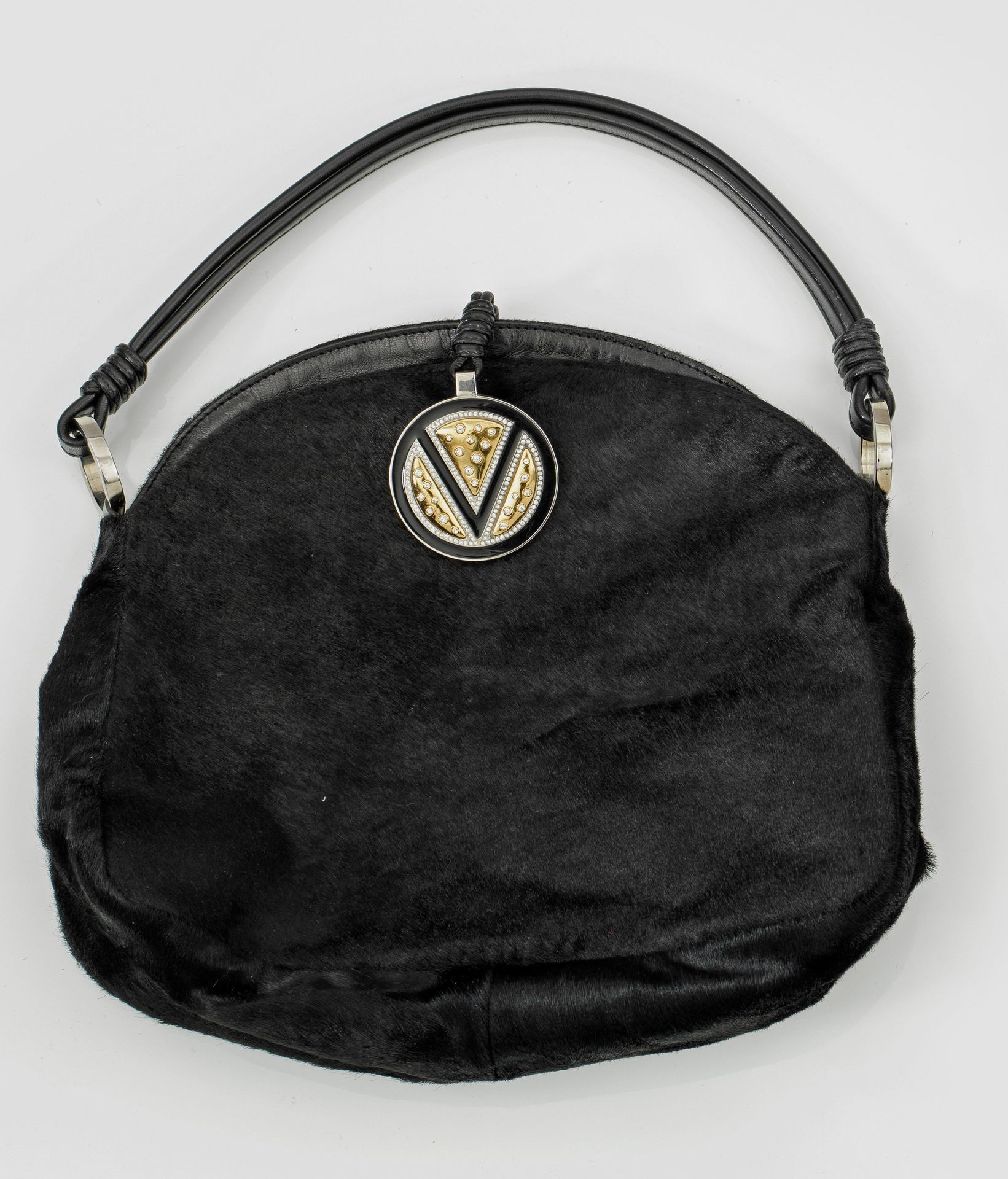 Null Vintage Handtasche von Valentino Schwarzes Kalbsfell und schwarzes Leder. G&hellip;