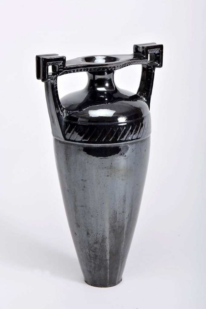 COSTA MOTTA SOBRINHO - 1877-1956 A vase COSTA MOTTA SOBRINHO - 1877-1956 一个花瓶，装饰&hellip;
