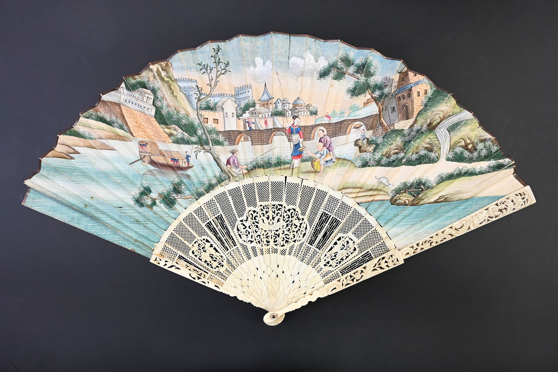 Null Riverside landscape, China, ca. 1750
Folded fan, the double sheet of wallpa&hellip;