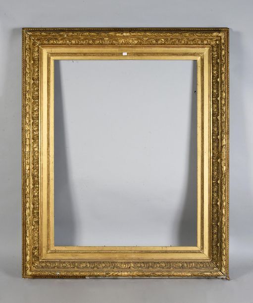 Null Large cadre en bois et stuc doré et bronziné dit Barbizon. Epoque Napoléon &hellip;