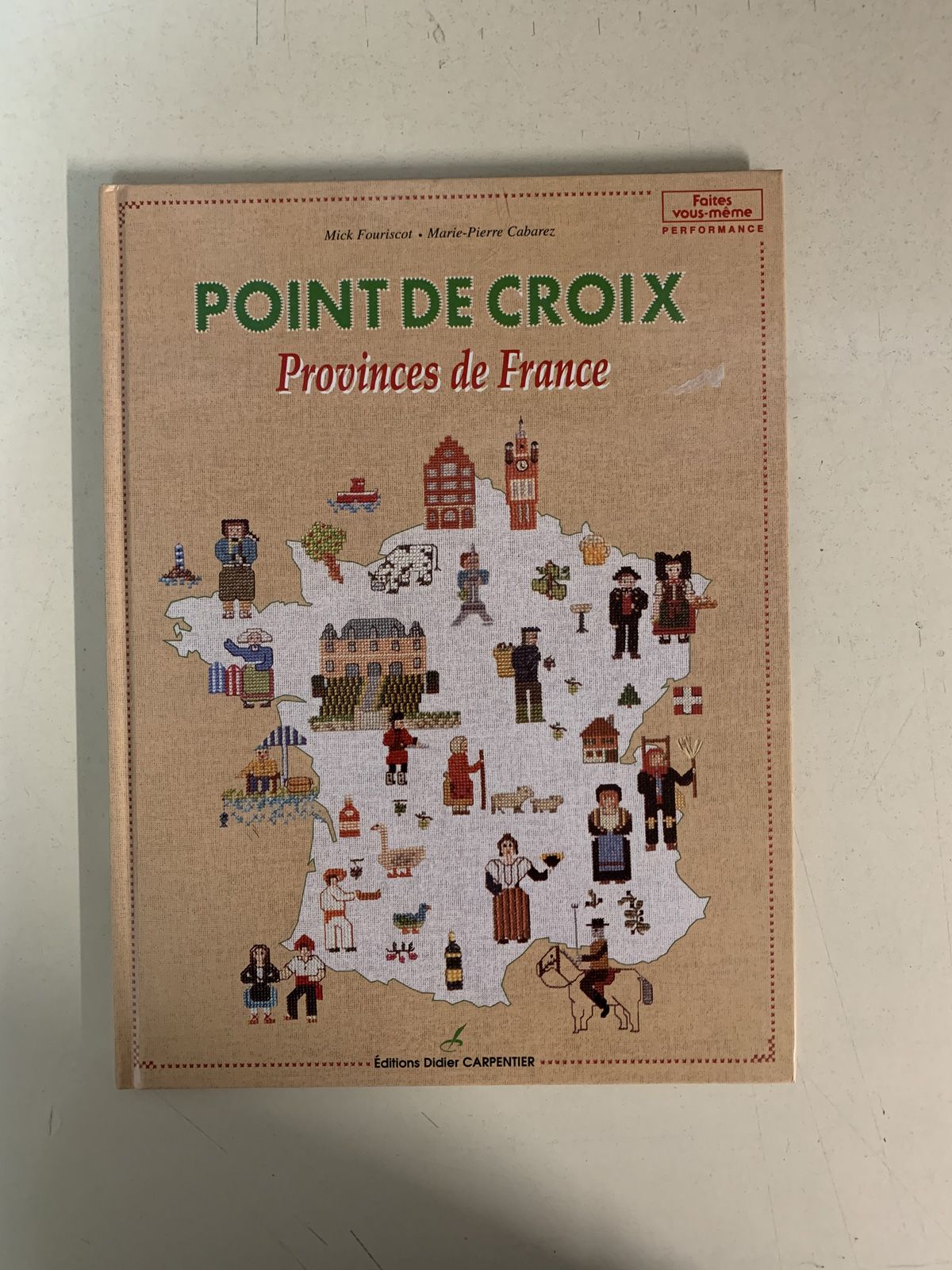 Null Dreizehn Bücher in französischer Sprache über Stickerei.
Bücher oder Hefte,&hellip;