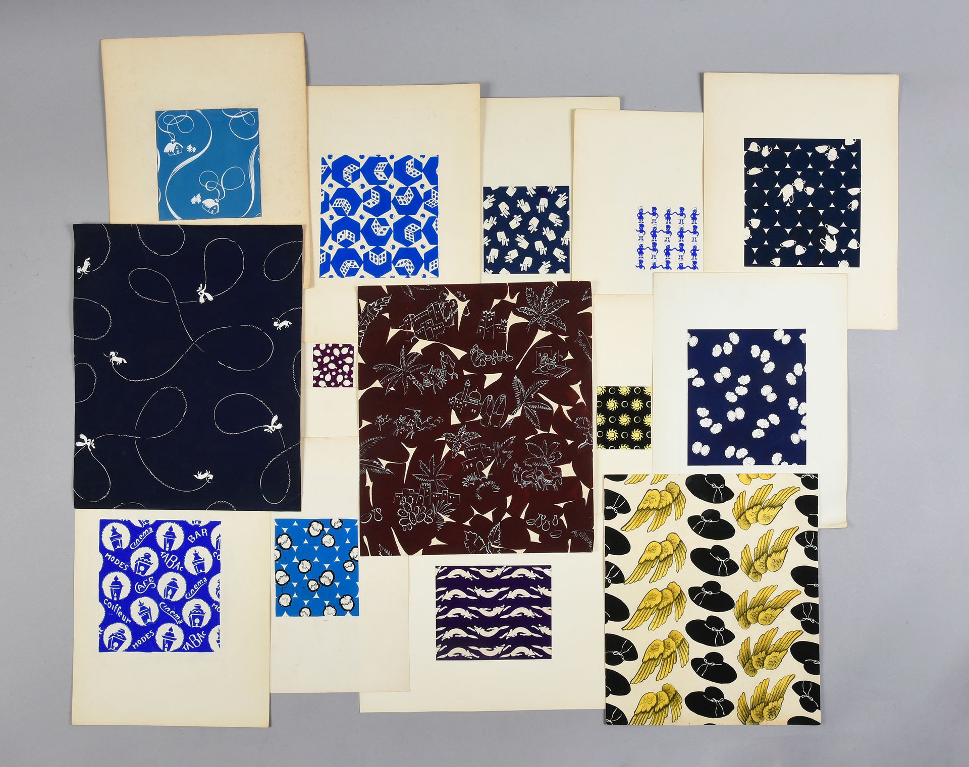 Null 一组时尚织物模型，1950-1970年左右，水粉和墨水在纸上；许多幻想构图，主要是单色的，包括乒乓球，骰子，香烟盒，贝壳，一群人物或鸟的翅膀和帽线。
&hellip;