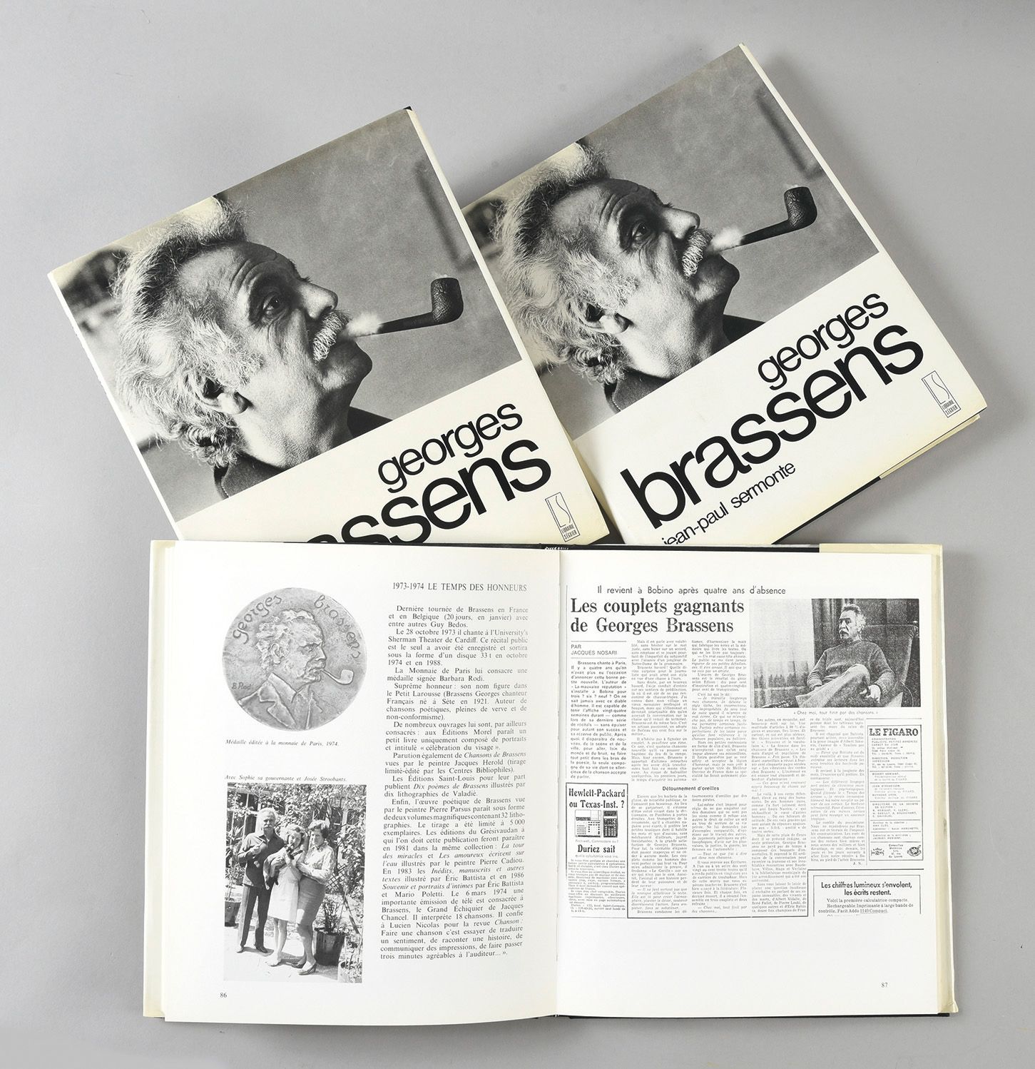 Null GEORGES BRASSENS (1929/1981): Autor, compositor, intérprete. 1 lote de 3 li&hellip;