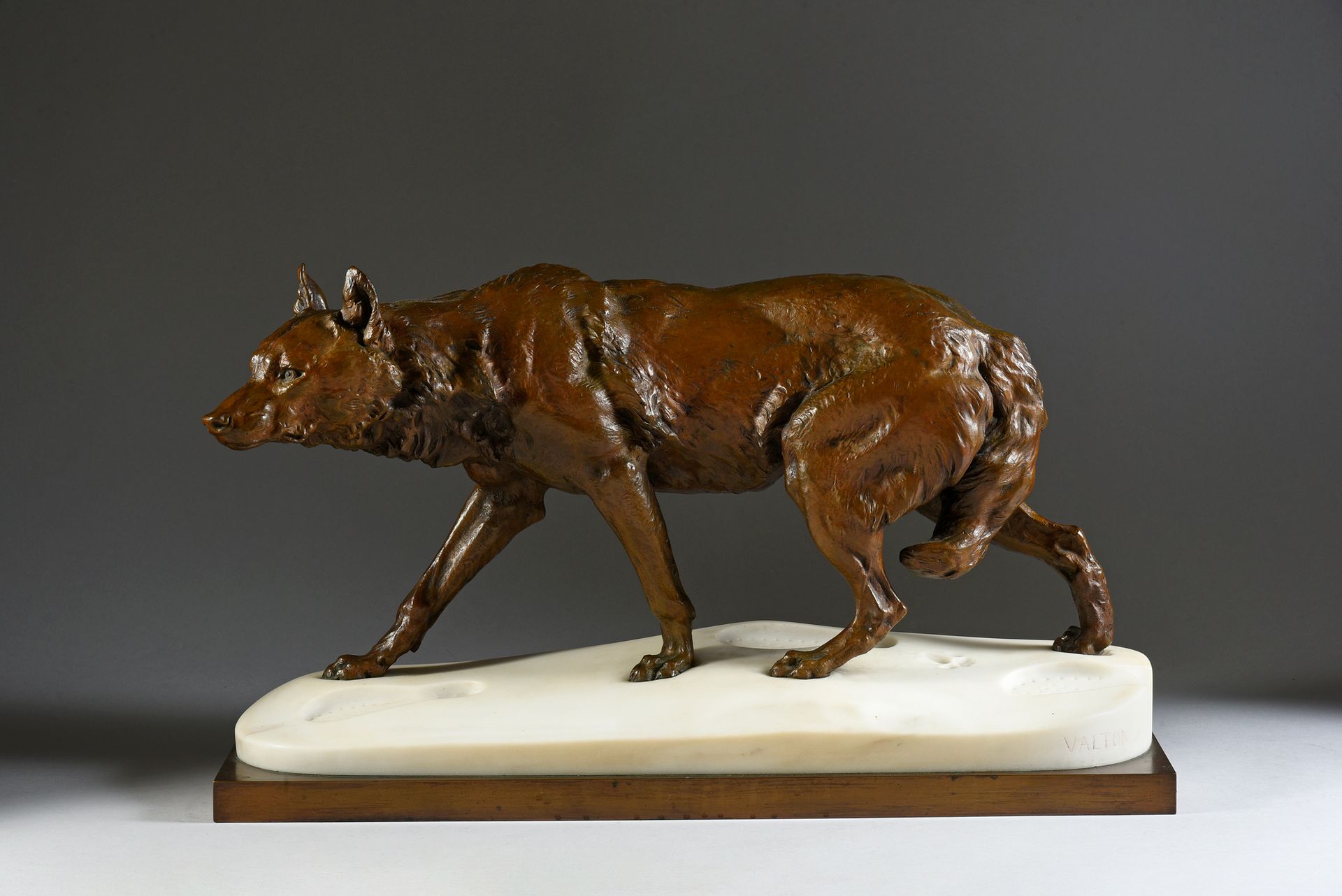 Charles VALTON (1851 - 1918) Wolf im Schnee.
Bronze mit hellbrauner Patina, auf &hellip;