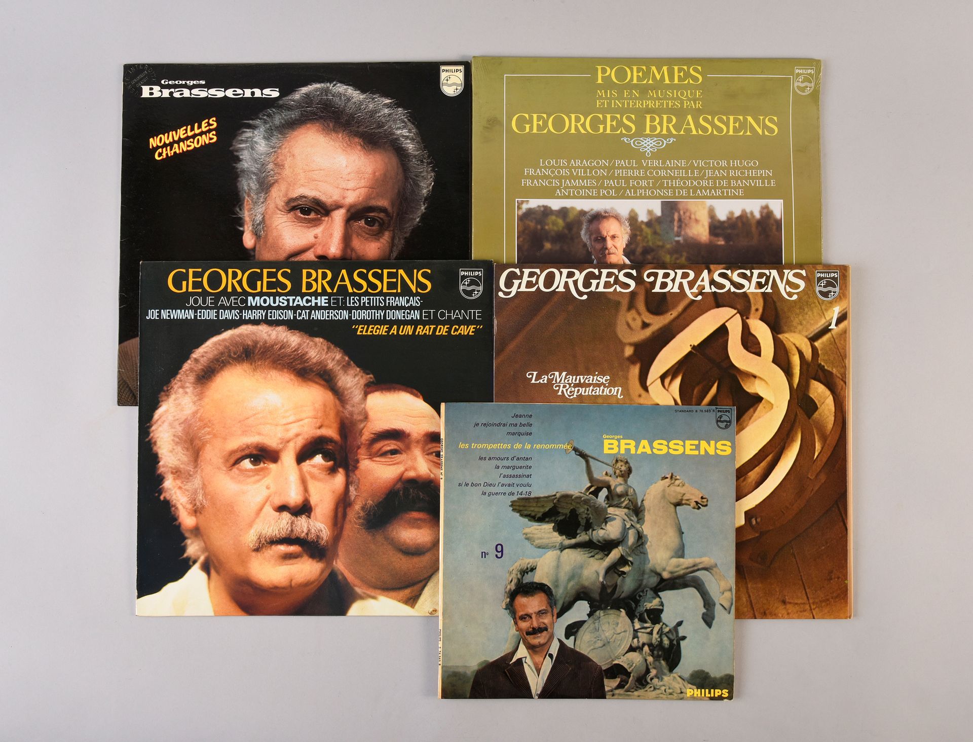 Null GEORGES BRASSENS (1921/1981) : 1 Set of 4 vinyl records 33 rpm and 1 vinyl &hellip;