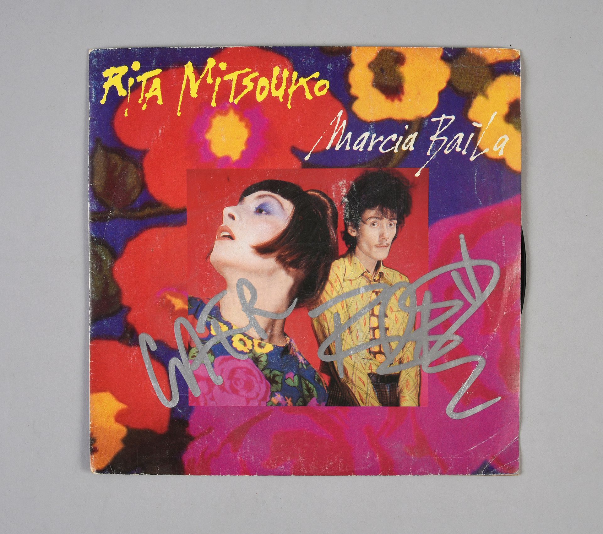 Null RITA MITSOUKO : 80年代最受欢迎的法国摇滚乐队。1张 "Marcia Baïla "的原版45转黑胶唱片，1984年由法国维珍公司出版&hellip;