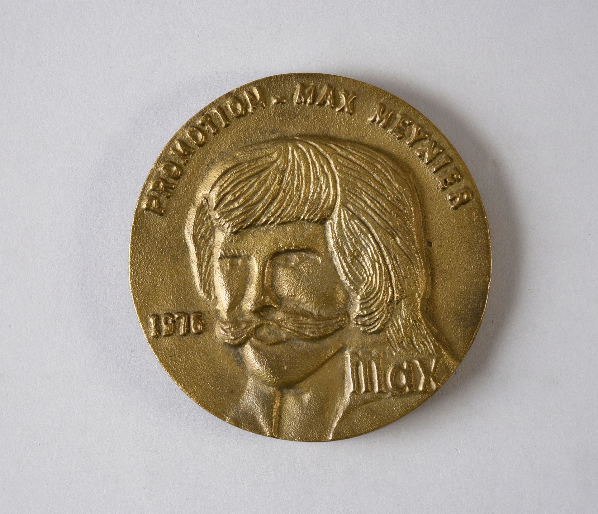 Null RTL / MAX MEYNIER : 1枚铜牌，上面有Max Meynier的脸，1976年4月14日播出的《Les Routiers sont s&hellip;