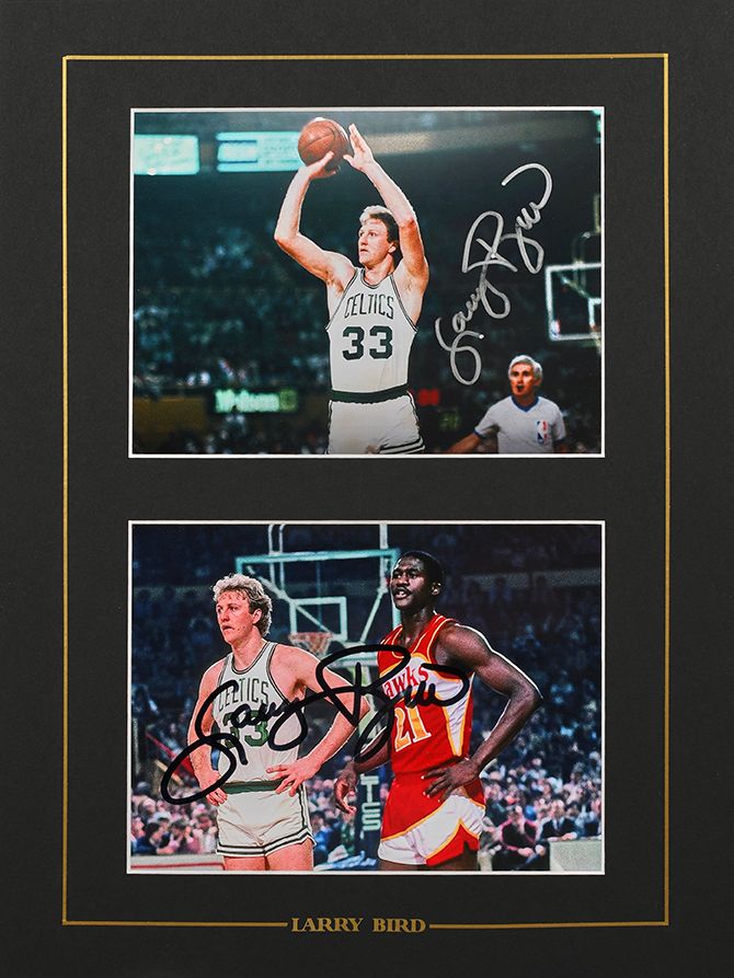 Null Larry Bird. Set of 2 photos autographed by the player under the jersey of t&hellip;