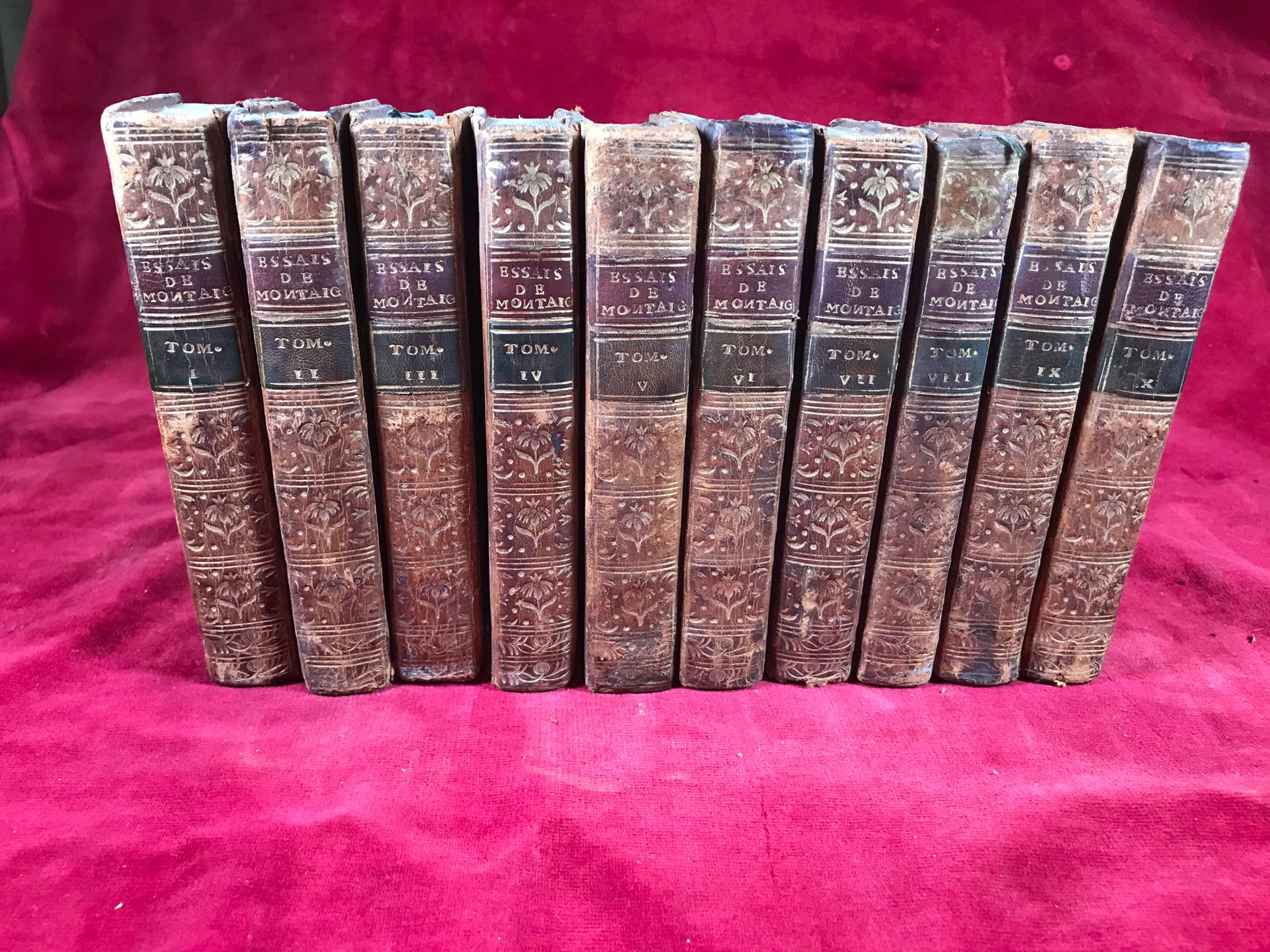 Null 第十八集《蒙泰涅》--科斯特先生的论文及注释。新版。

伦敦，Nourse & Vaillant, 1771。

10卷，12开本，basane ra&hellip;