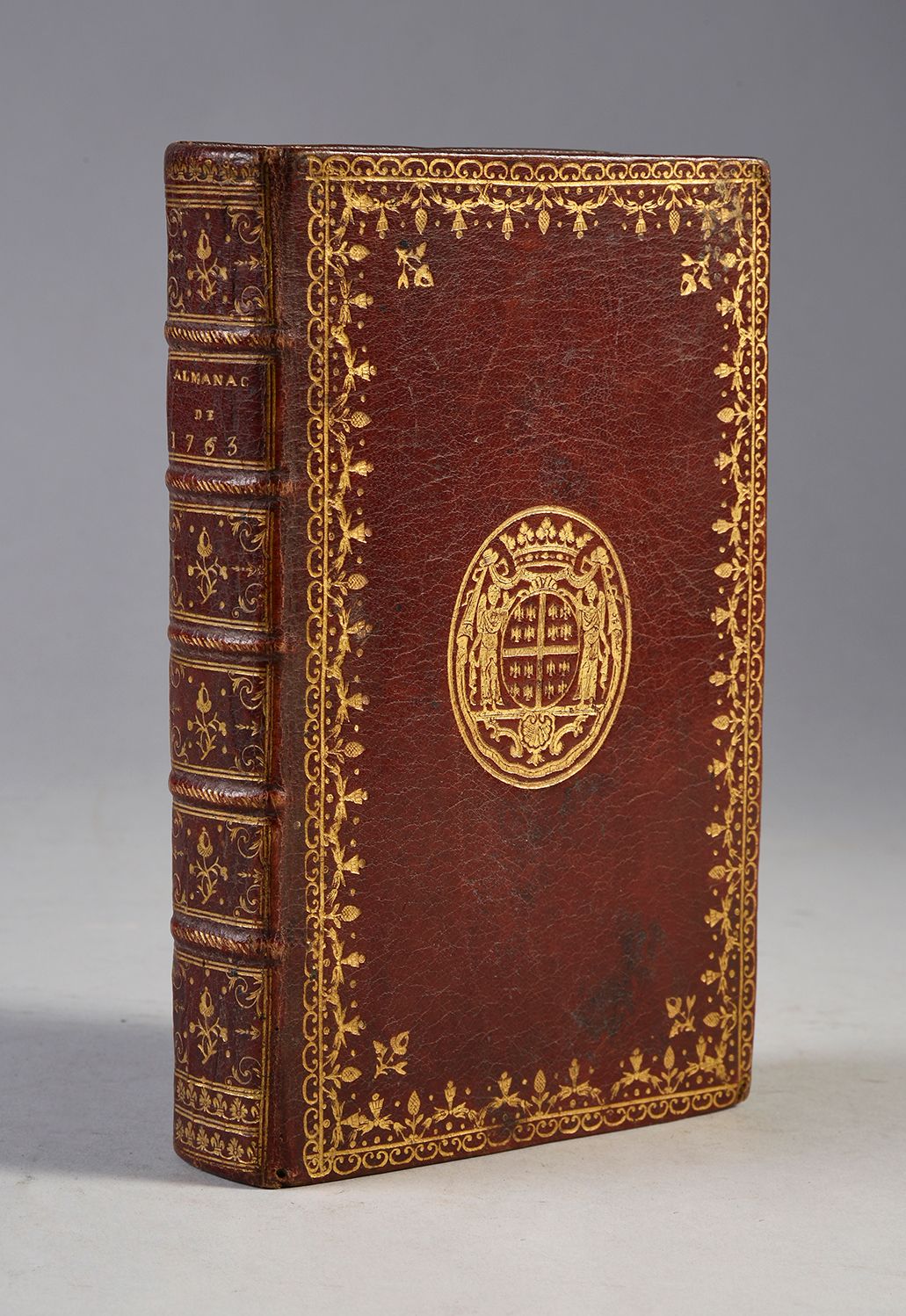 Null 
ROYAL ALMANACH, Anno M. DCC. LXIII 



Parigi, Le Breton, 1763.



In-8, p&hellip;