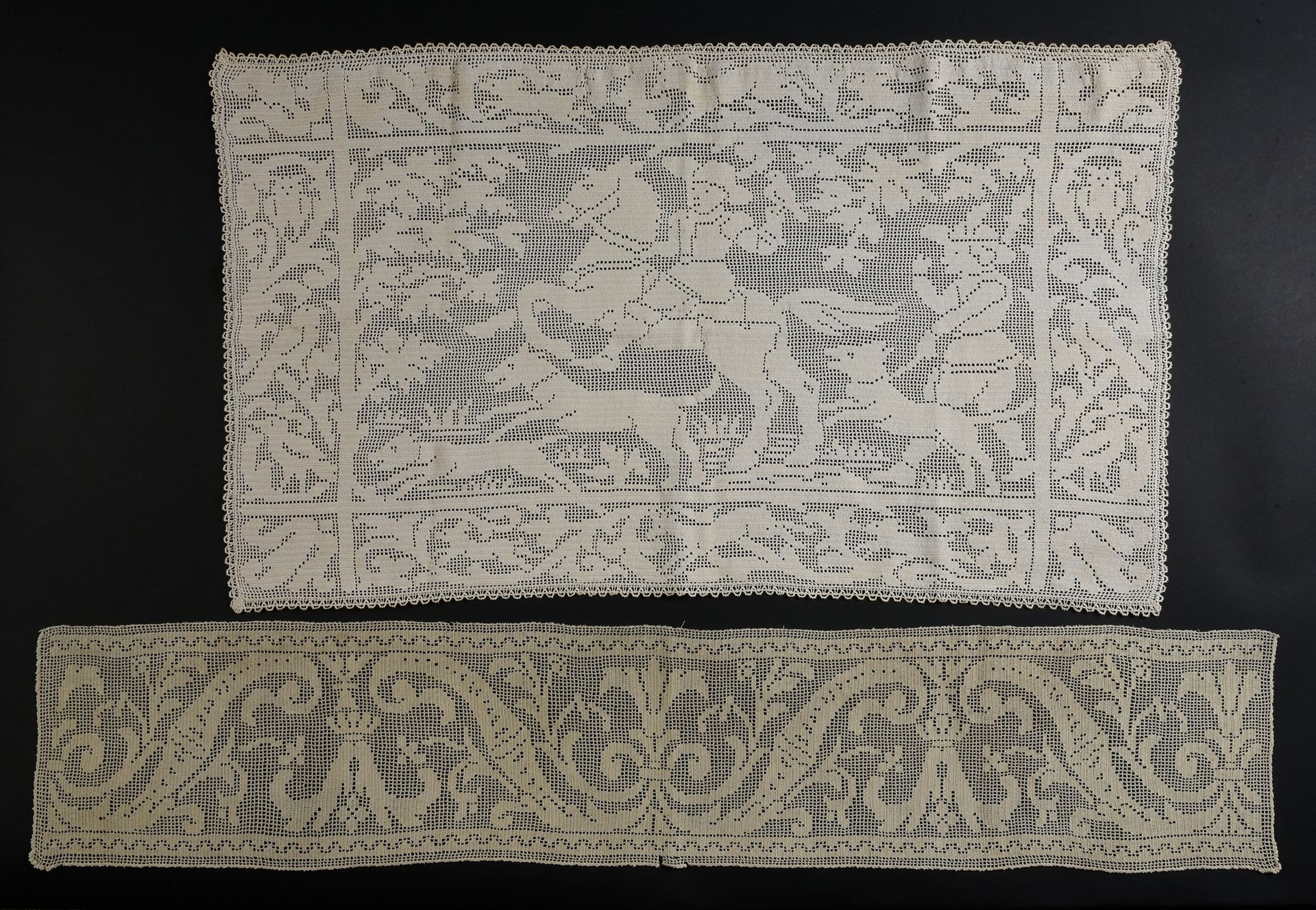 Null Trois dentelles, crochet, collection Margaret Simeon, XIXe siècle.

En coto&hellip;