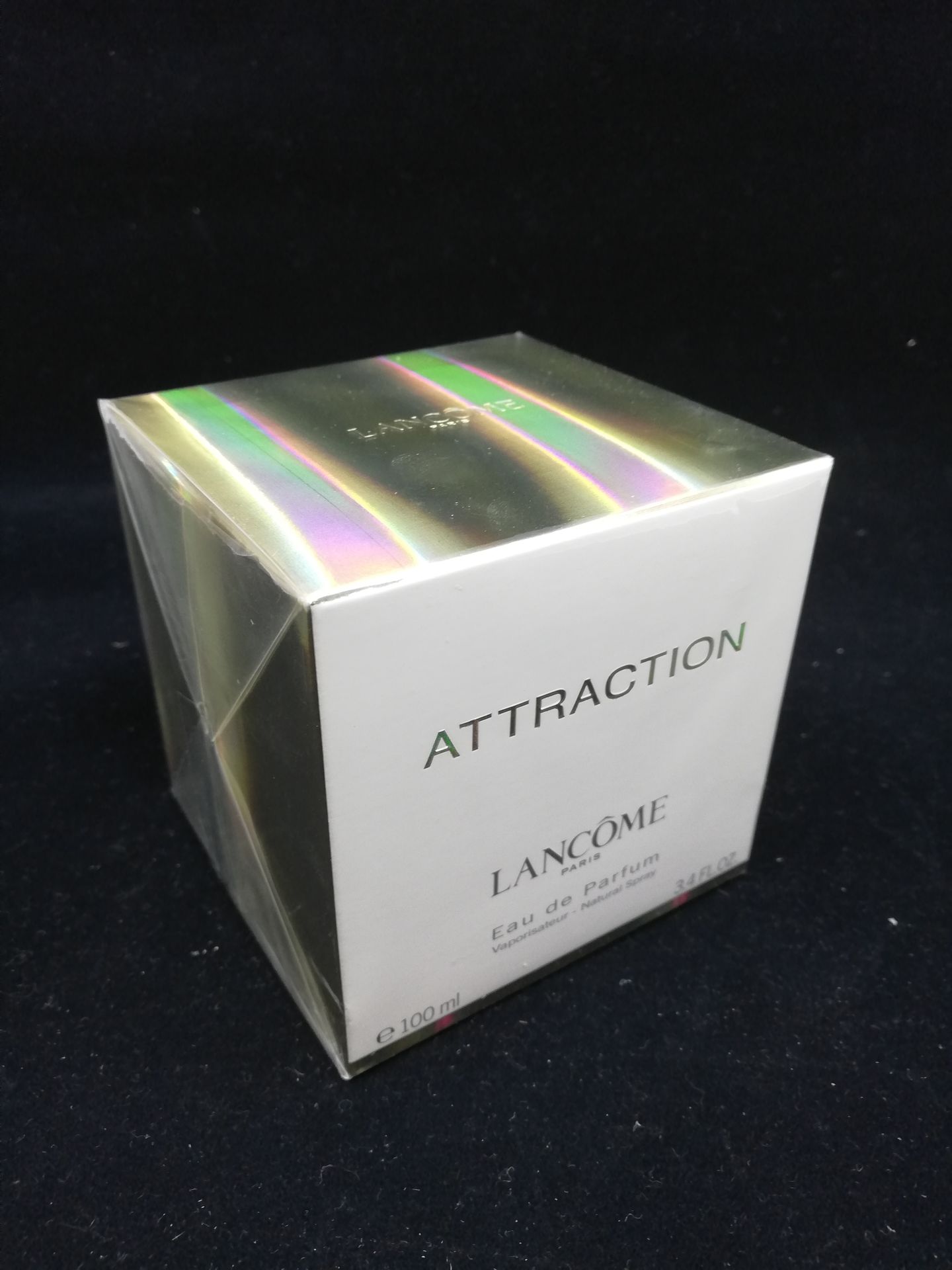 Null Lancôme - "Attraction" - (2003)

Präsentiert in einer Schachtel aus bedruck&hellip;