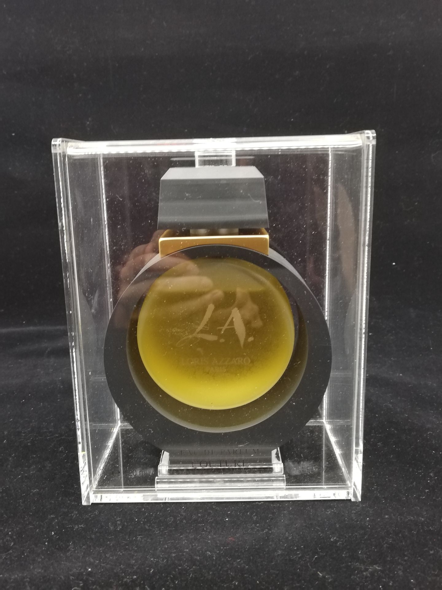Null 洛里斯-阿扎罗 - "L.A" - (1990年代)

这款由Pierre Dinand设计的香水瓶装在其标题为Plexi的盒子里，含有120毫升的淡&hellip;