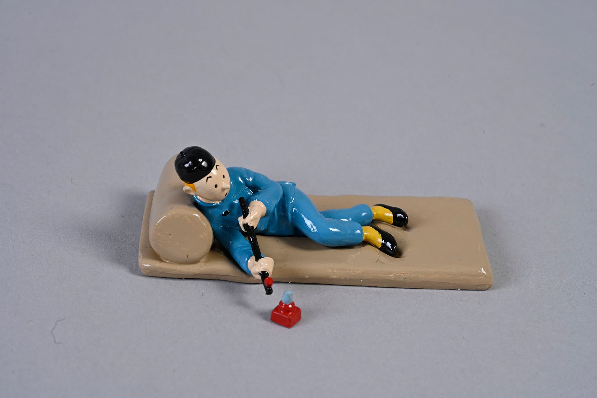 HERGE PIXI TINTIN OPIUM, rare prototype without glasses.
With red box (without b&hellip;