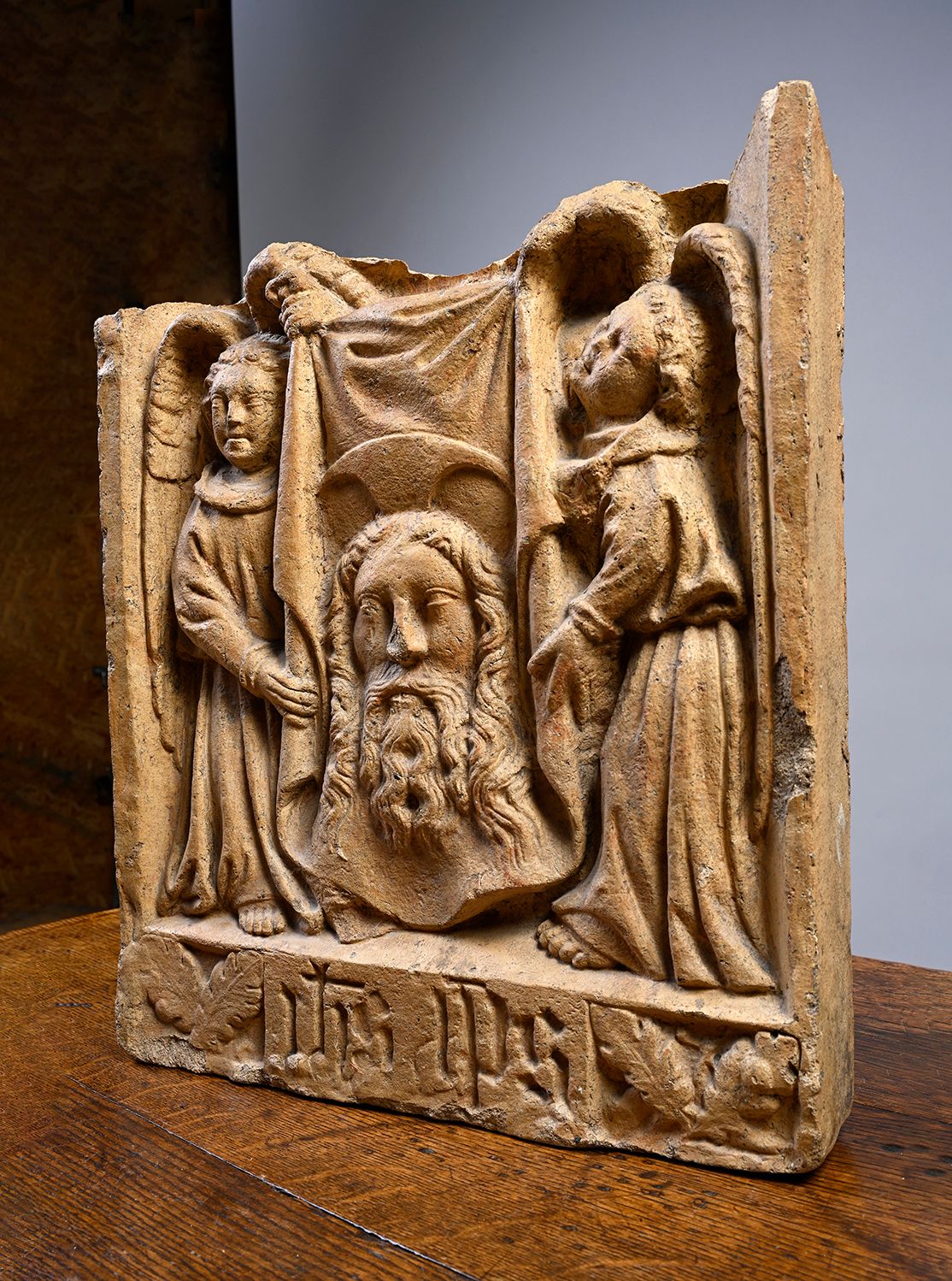 Null Voile de Véronique, bas-relief en terre cuite représentant le saint voile p&hellip;