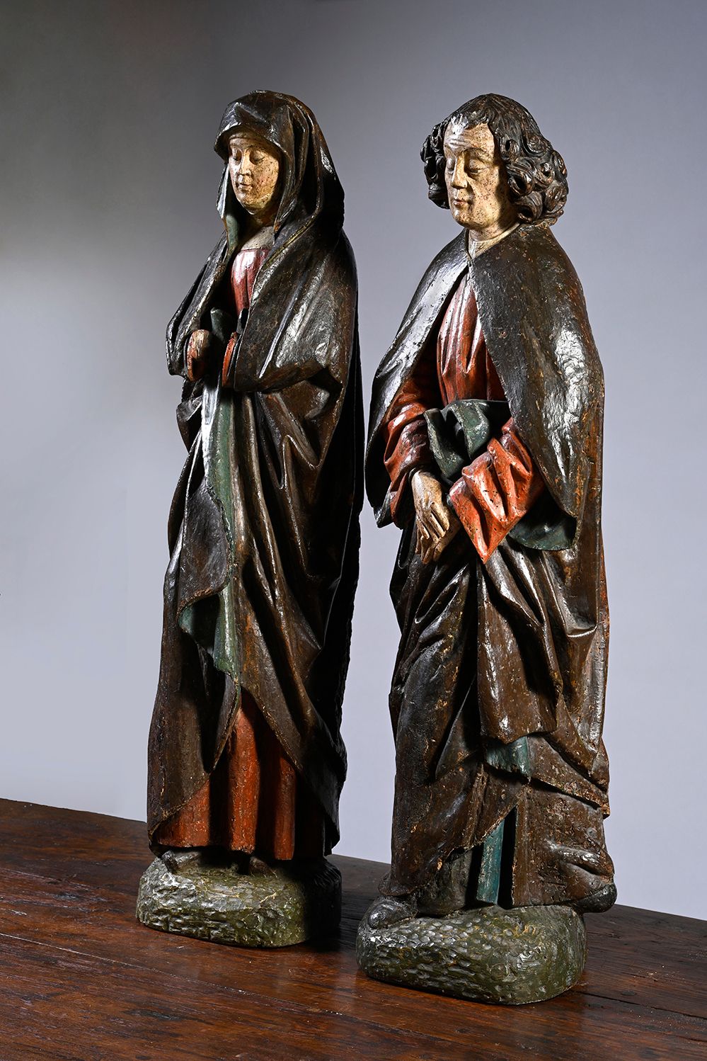 Null Vierge et saint Jean de calvaire en chêne sculpté en ronde-bosse et polychr&hellip;