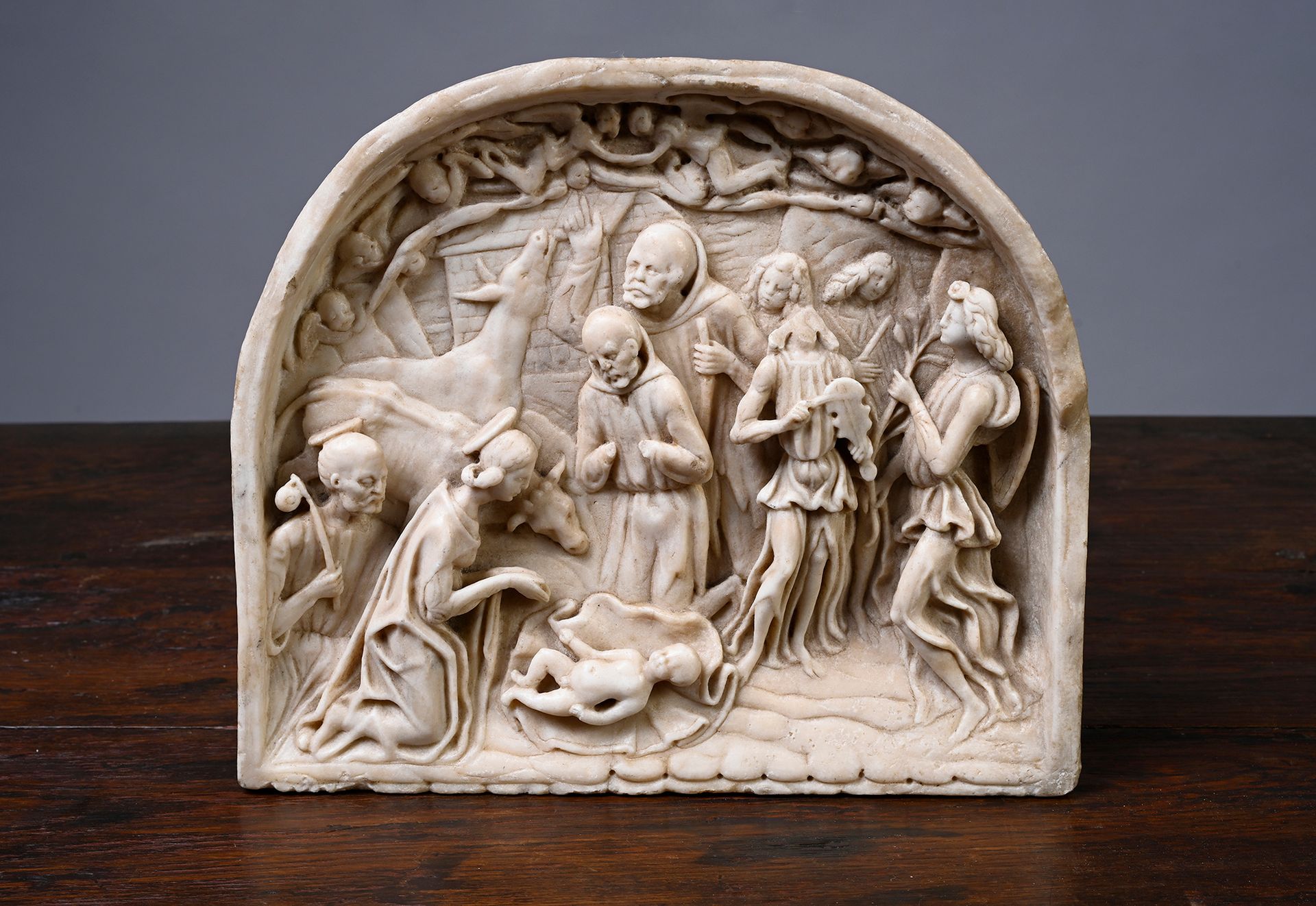 Null 代表耶稣诞生的大理石浮雕
北意大利学校，米兰，16世纪中期
H.26厘米 - 长30.5厘米
(可见缺失部分)