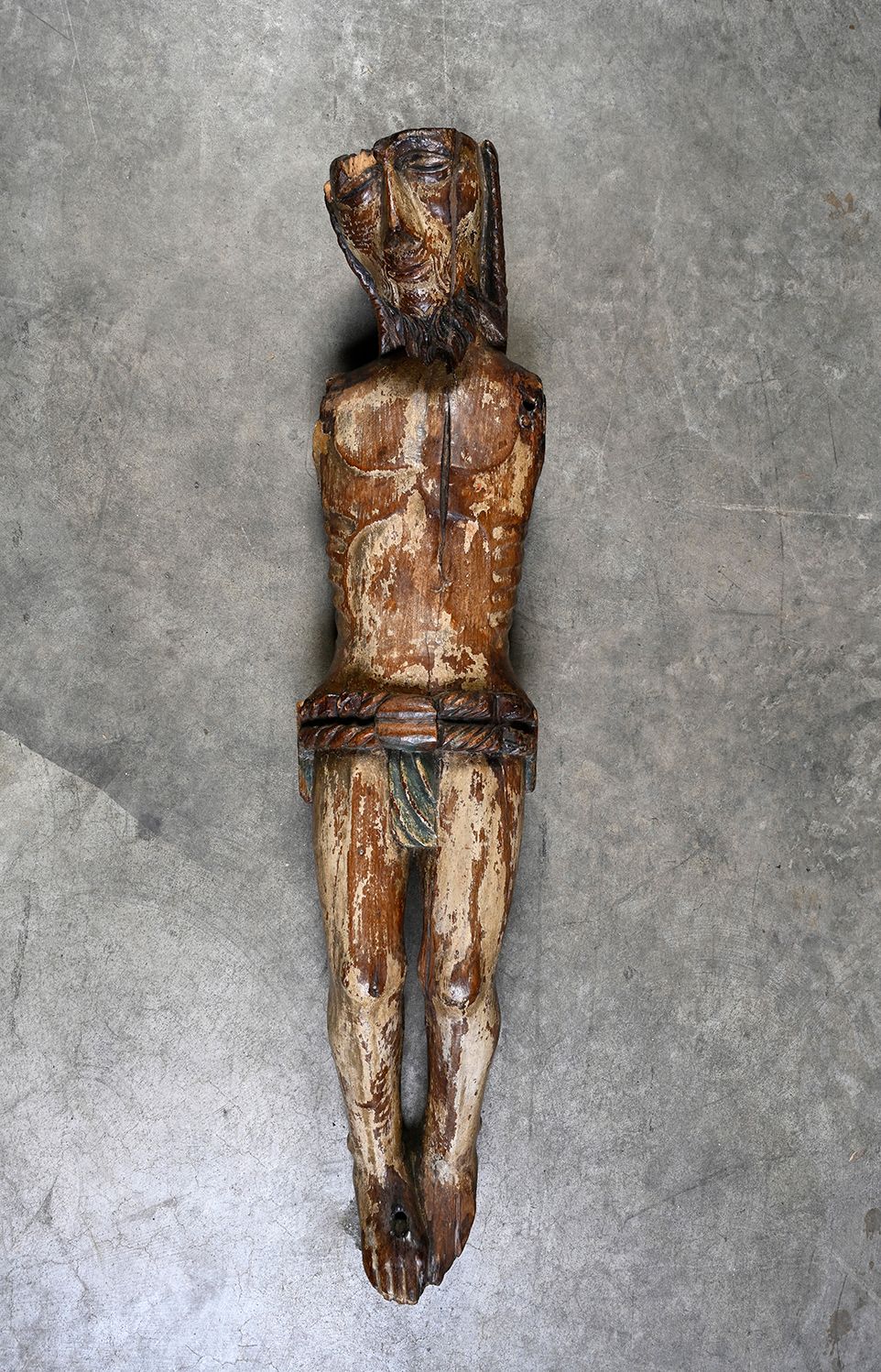 Null 雕刻和多色的橡木基督。
西班牙，15世纪末
H.94.5厘米
(缺胳膊少腿，事故和补牙)
