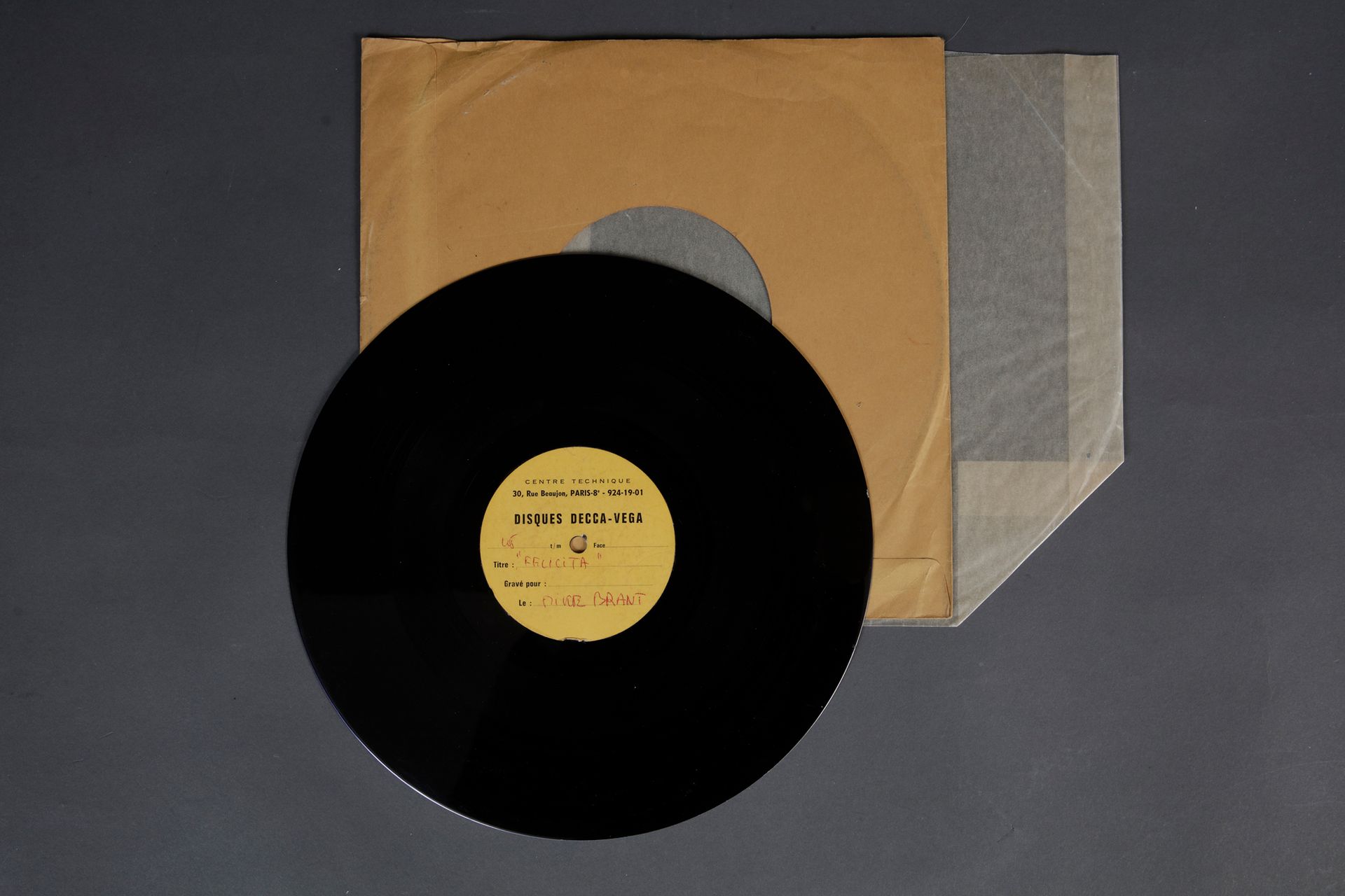 Null MIKE BRANT
1 disque acetate, de la première gravure des chansons «Felicita»&hellip;
