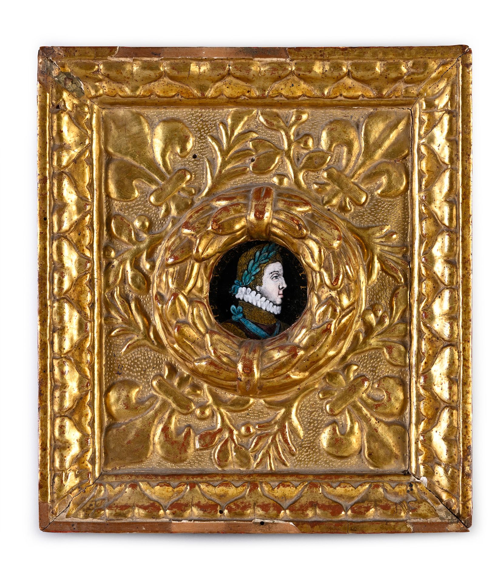 Null 小型多色珐琅彩章，金色的亮点代表了路易十三的轮廓，刻有LE ROY LOYS XIII R D F。
围绕着让一世-利莫森，17世纪前三分之一时期
H&hellip;