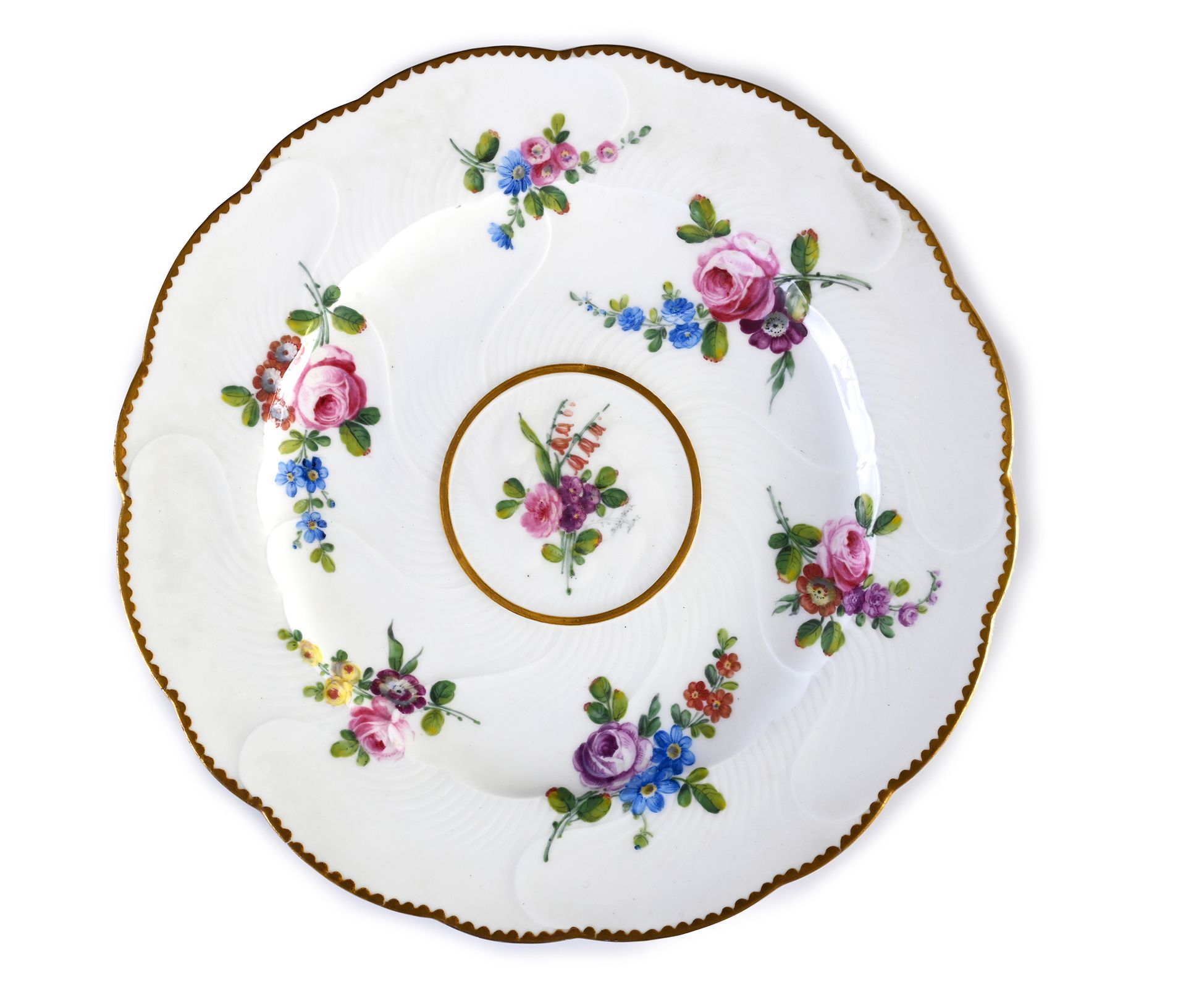 Null Assiette « gaufrée » en porcelaine de Sèvres du
XVIIIe siècle
Marque en ble&hellip;