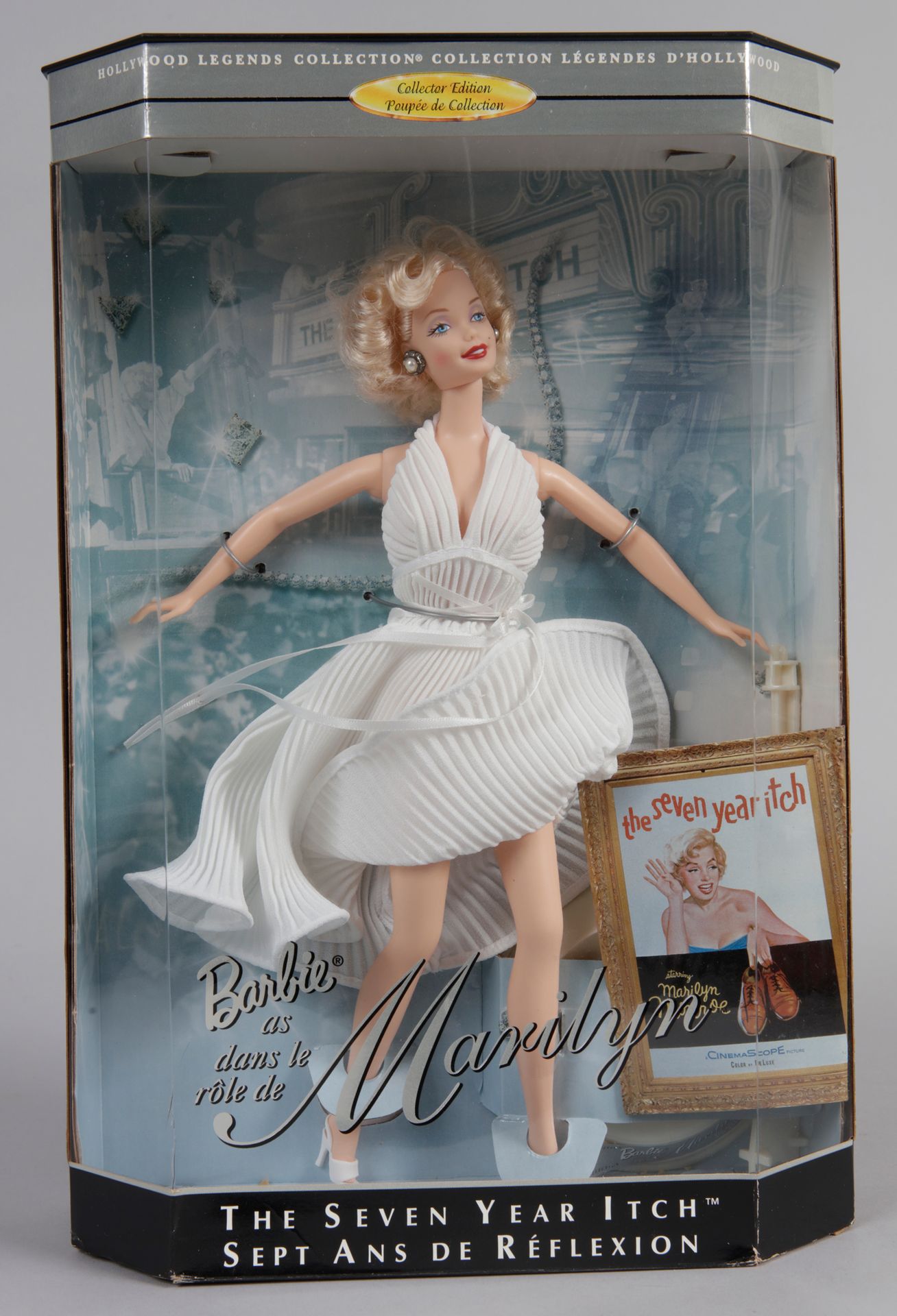 Null 玛丽莲-蒙罗（MARILYN MONROE）：女演员的官方玩偶，原装盒。这个 29 厘米长的玩偶由美泰公司于 1997 年与她的受益人共同制作，名为 &hellip;