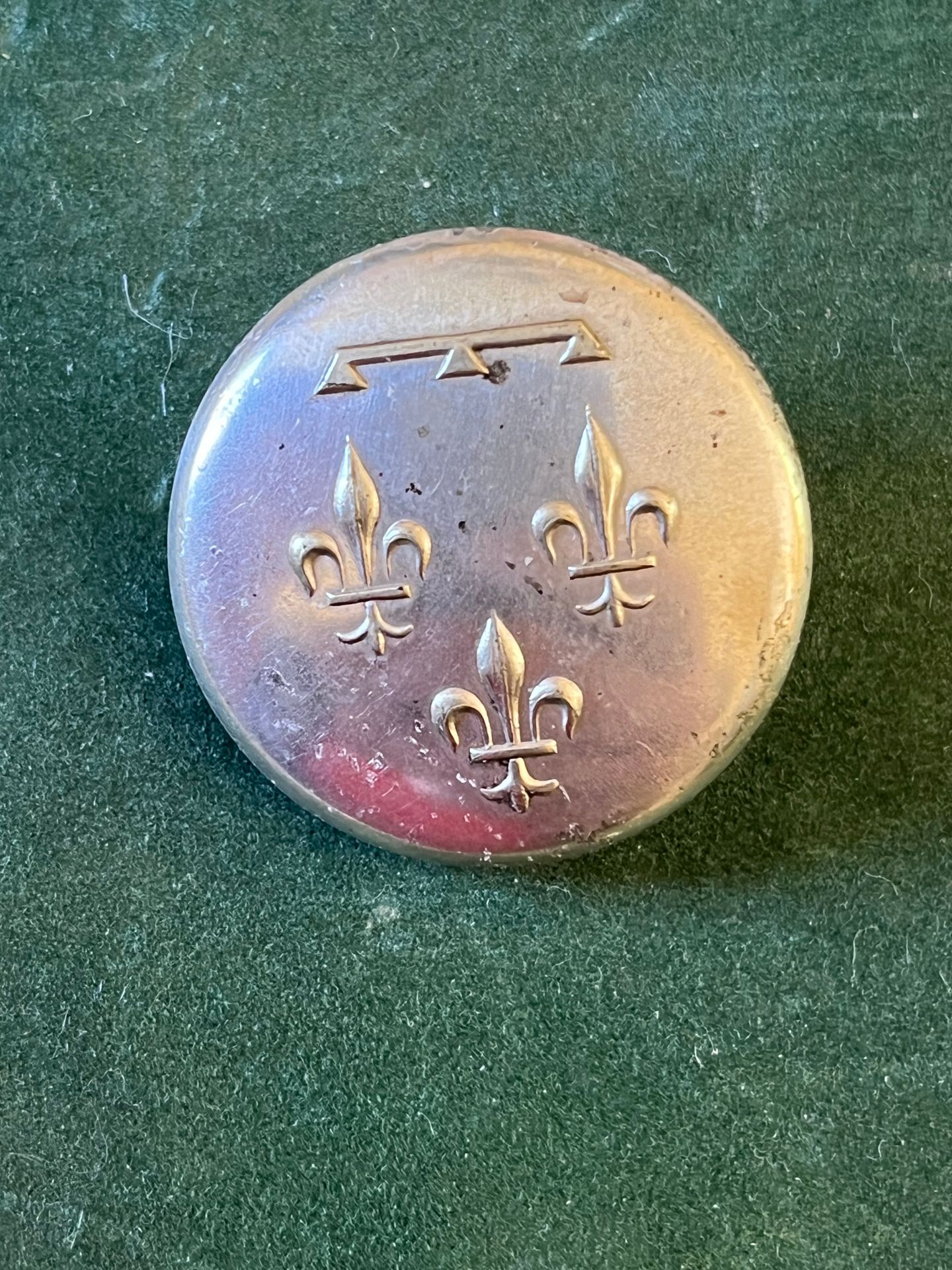 Null Button for the crew of H.R.H. The Count of Paris (1878-1886)