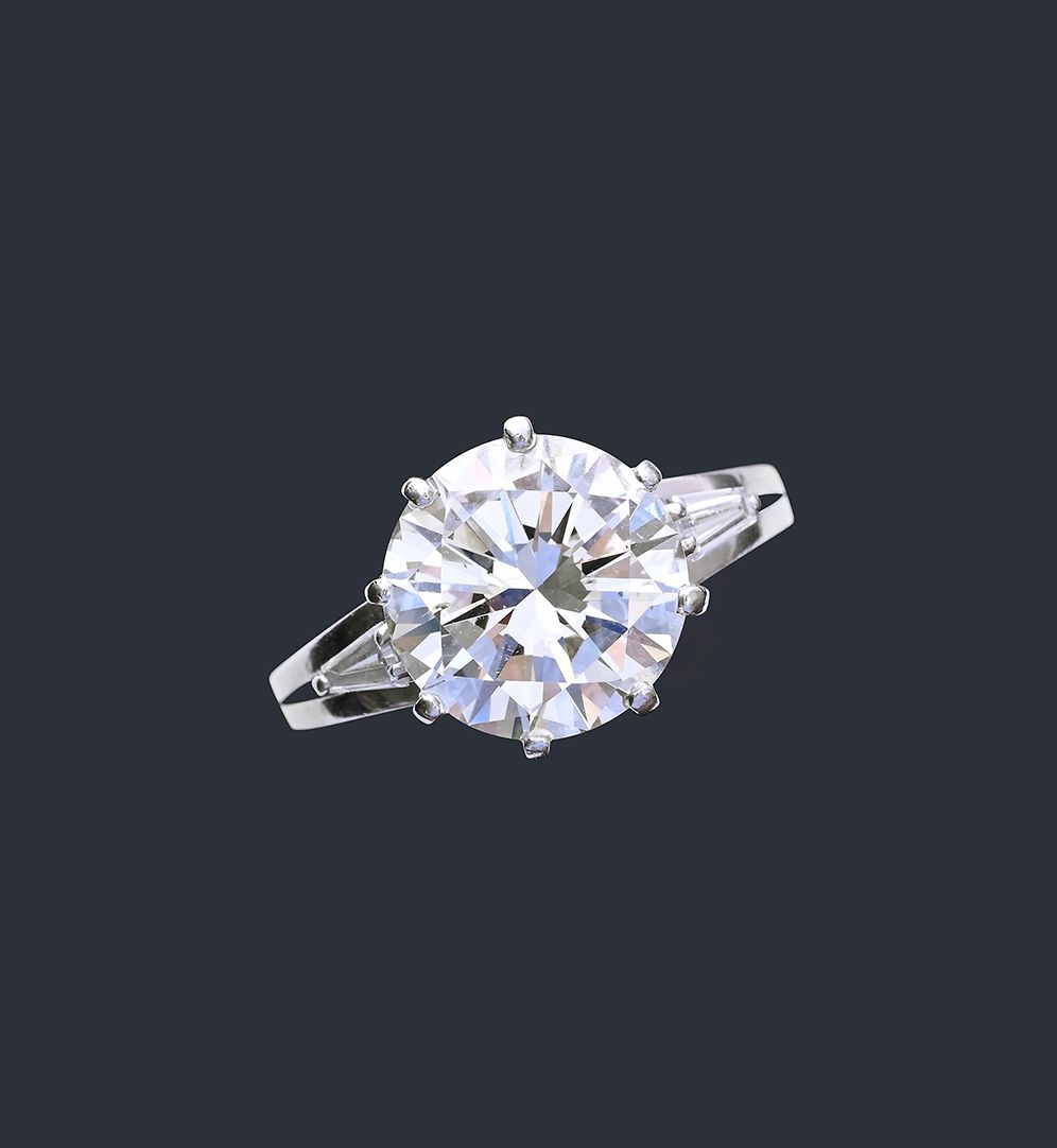 Null Solitaire en platine 950e, sertie d'une diamant de taille brillant de 3,96 &hellip;