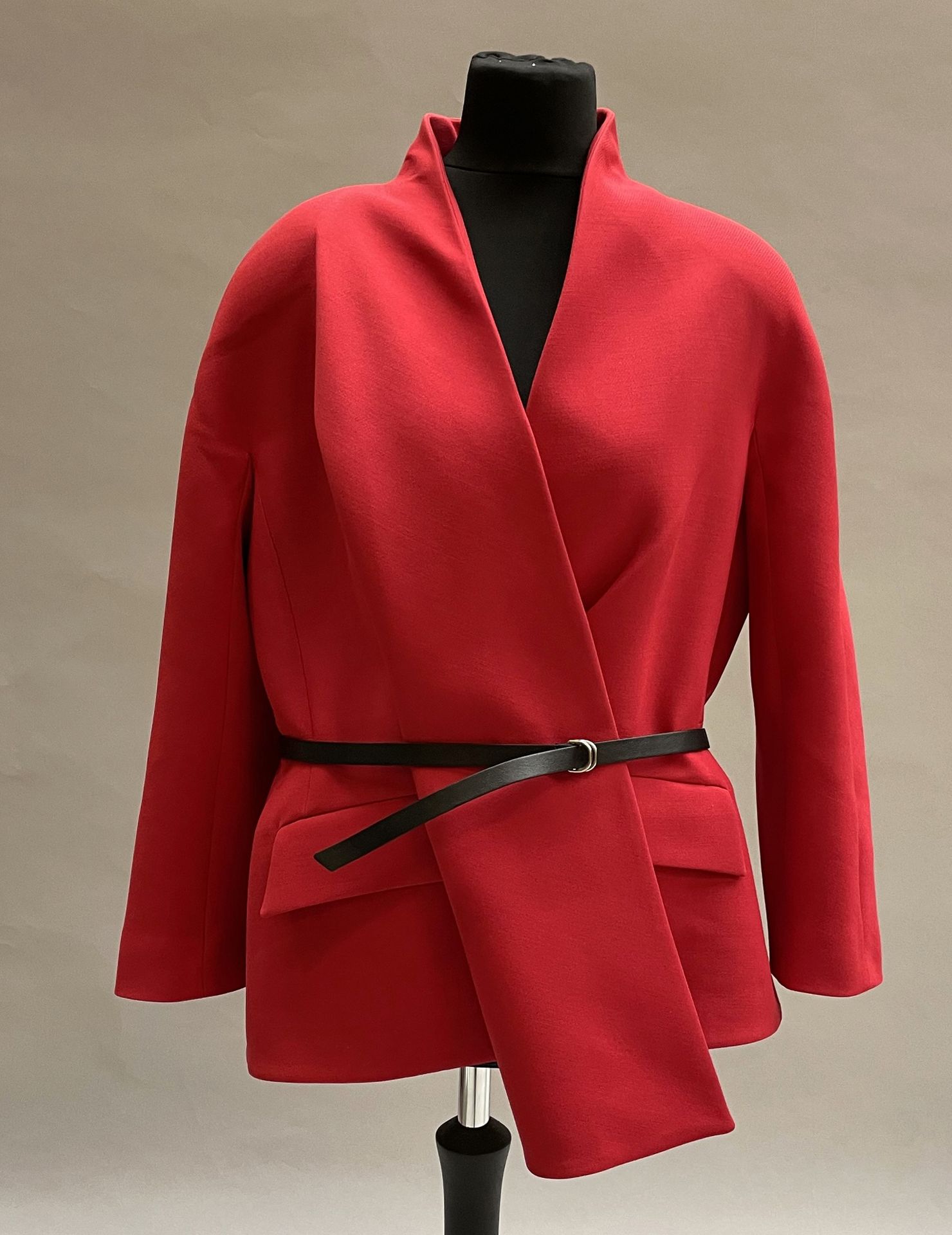 Null CHRISTIAN DIOR, red cotton jacket, black leather belt. Very good condition.&hellip;