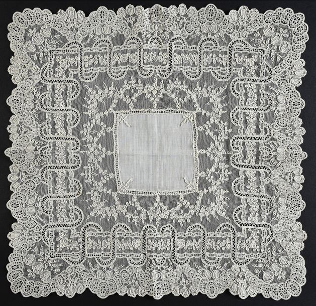 Null Rare mouchoir en Alençon, aiguille, vers 1860-80.
Mouchoir à large encadrem&hellip;