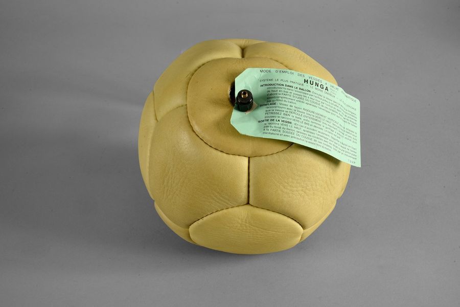 Null Ballon de la marque Hunga (Hungaria) modèle Scaphandre sans son marquage au&hellip;