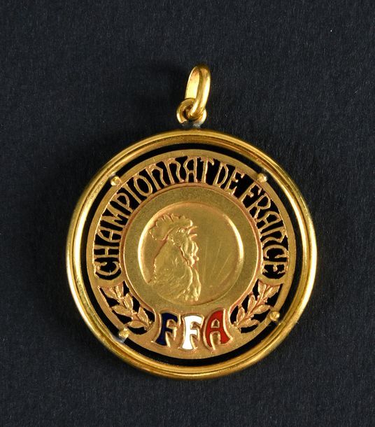 Null Médaille de Champion de France 1956 du 10.000 mètres, 9ème de ses 12 titres&hellip;