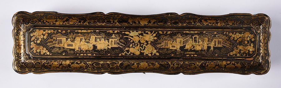 Null Grande boite à éventail, Chine, XIXe siècle Décor laqué noir à motifs de pe&hellip;