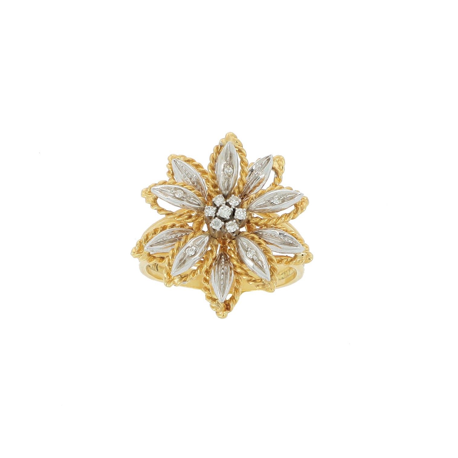 Null FLOWER RING

In white gold and yellow gold, the petals punctuated with smal&hellip;