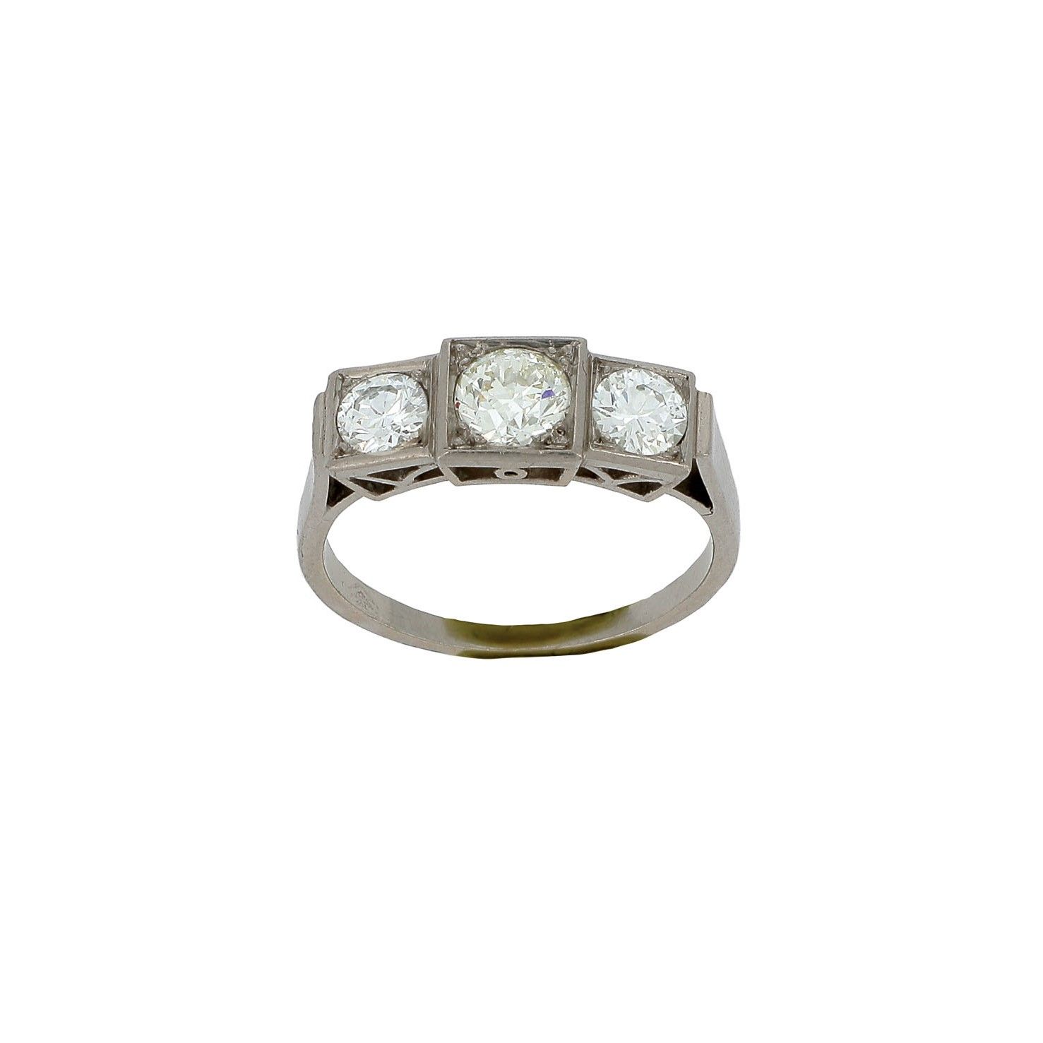 Null RIVER RING

in platinum, centered with three old cut diamonds.

Circa 1930.&hellip;