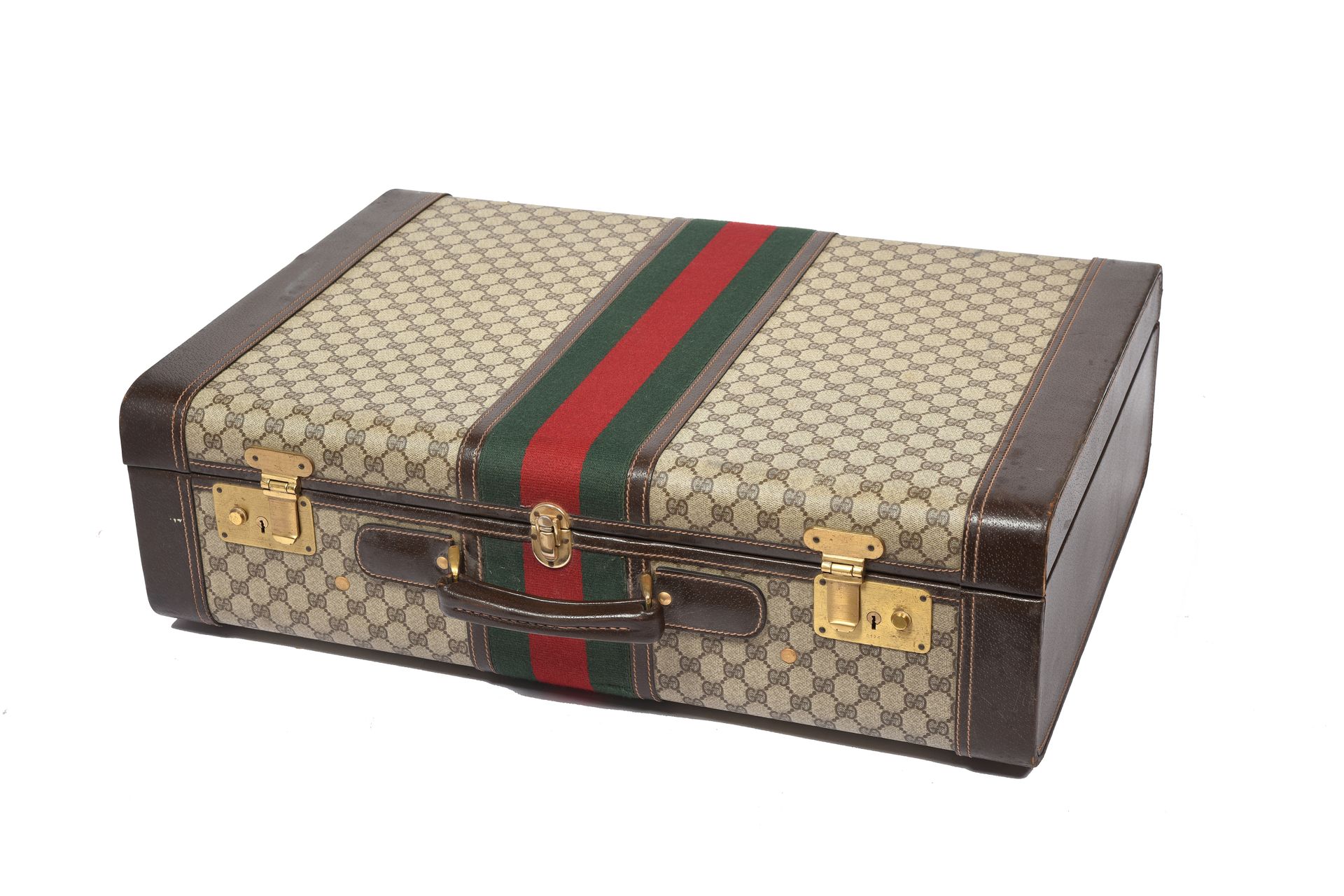 Null GUCCI

米色帆布的手提箱，有字母图案，棕色皮革，镀金的金属装饰，中间有绿色和红色的布带，手柄