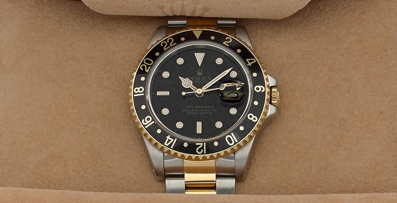 Null ROLEX GMT-MASTER Ref. 167513 N°L253499

In oro e acciaio, quadrante marrone&hellip;