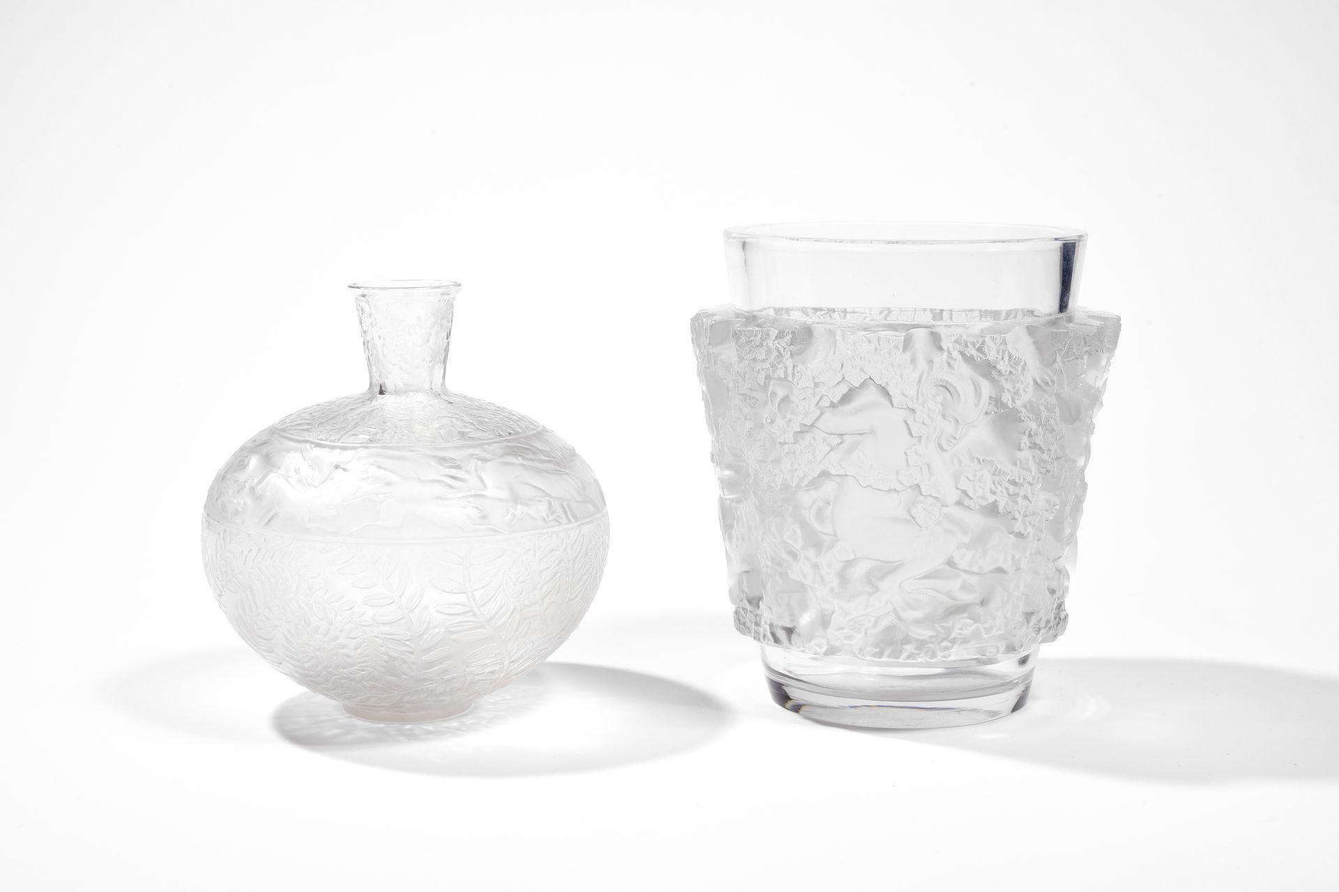 Null RENÉ LALIQUE (1860-1945)

Vase « Bacchus », 1938

En verre blanc moulé-pres&hellip;