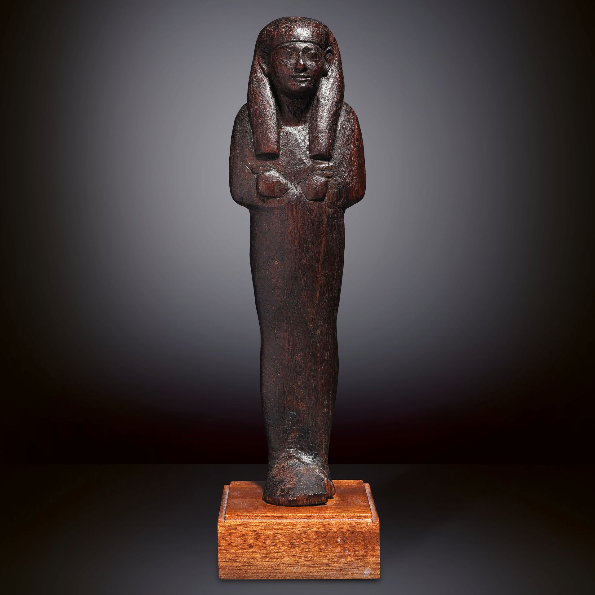 Null USHABTI

Egypt, New Kingdom, late 18th - 19th dynasty, c. 1300 B.C. 

Wood.&hellip;