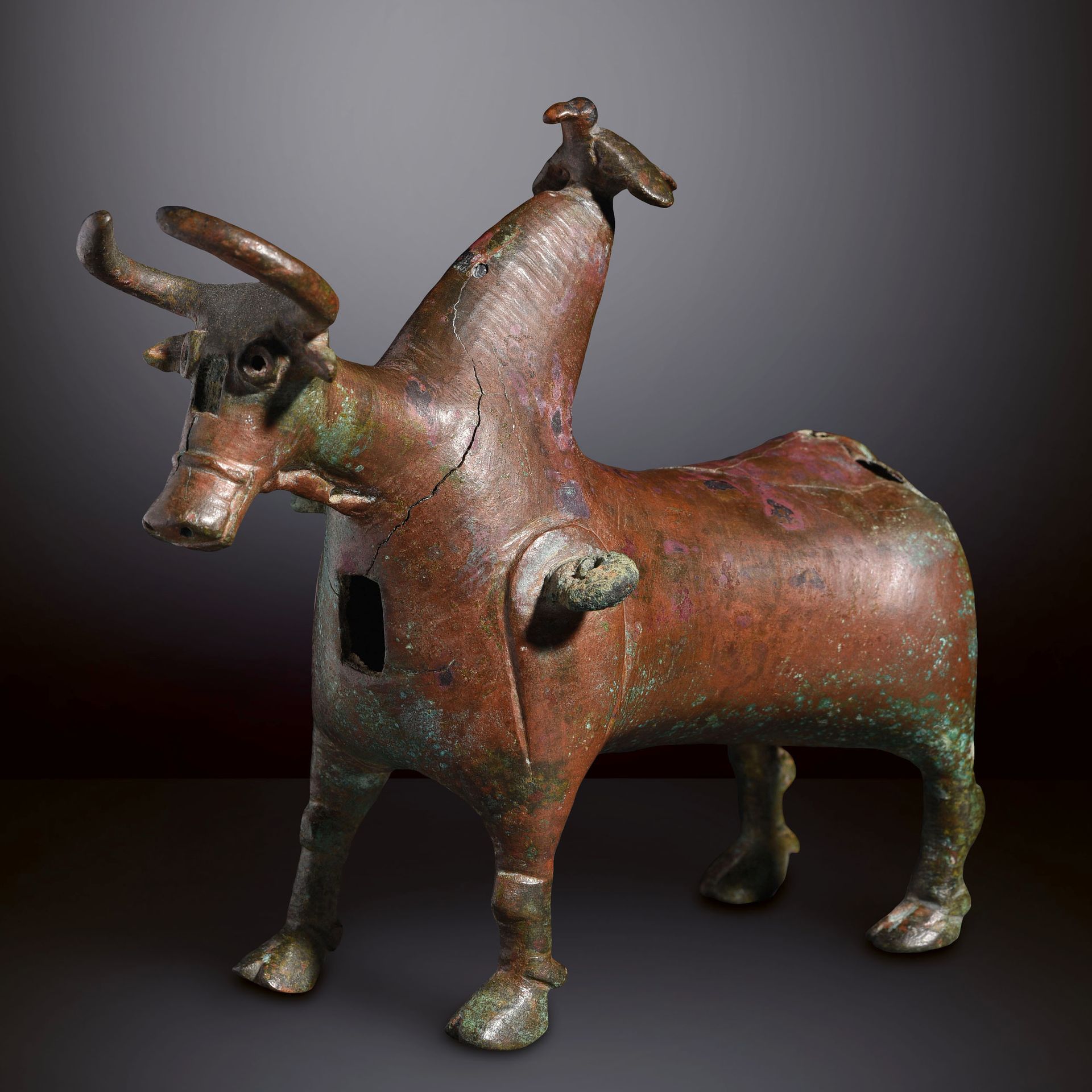 Null RARE ZEBU STATUETTE

West Asian art, 1st - early 1st millennium B.C.

Bronz&hellip;