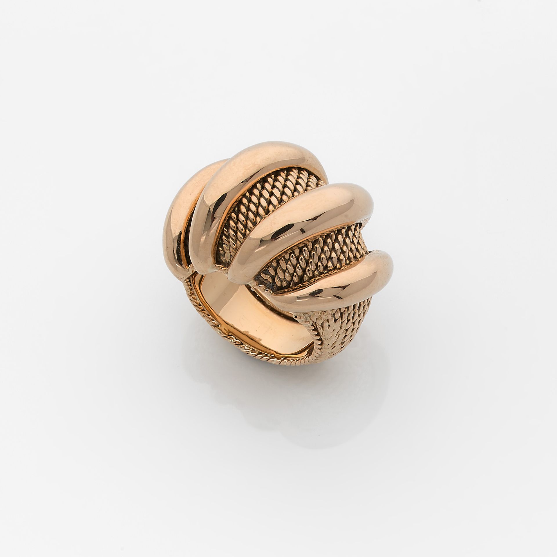 Null STERLE 

TURBAN RING 

In yellow gold, smooth and corded. 

Signed, traces &hellip;
