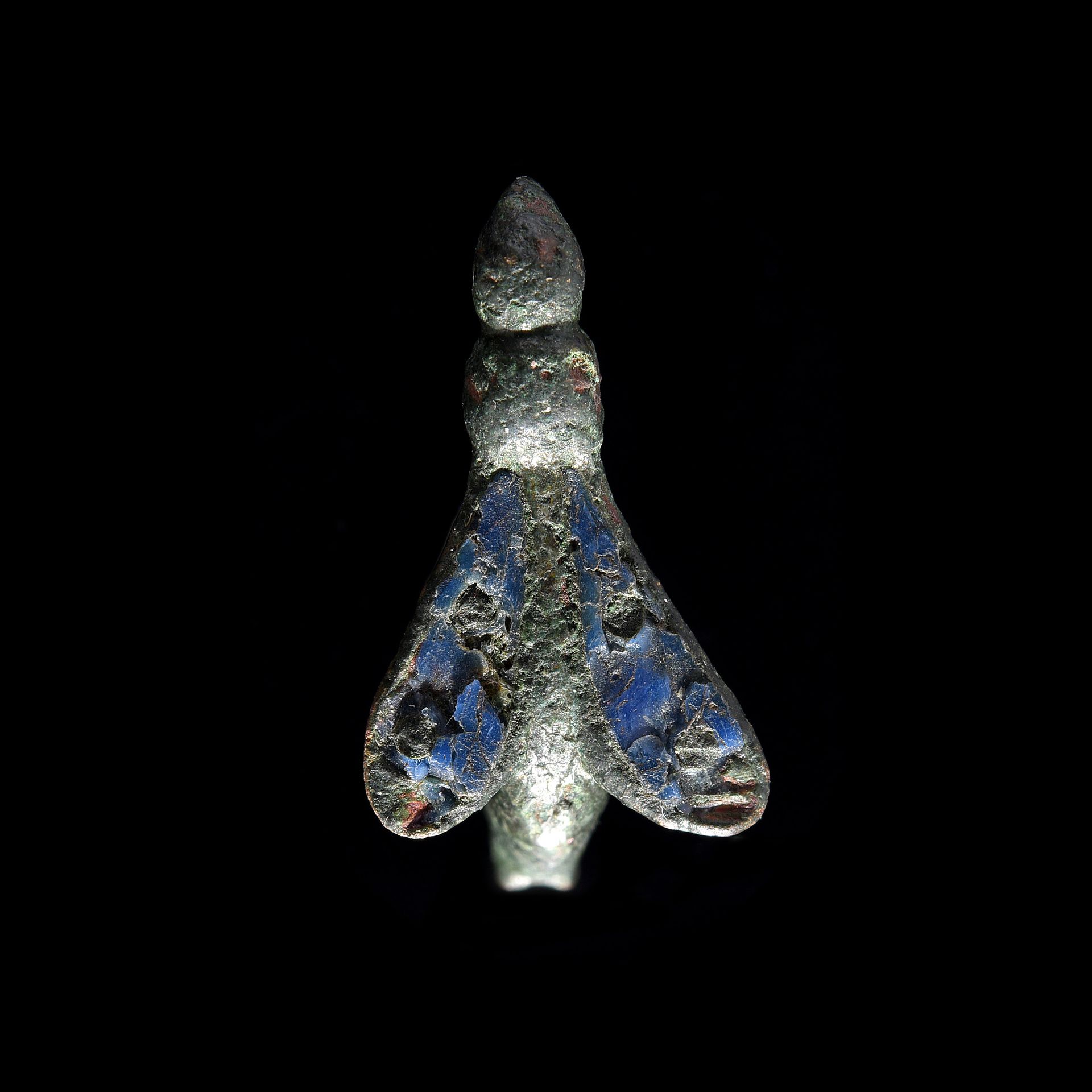 Null BOUCLE D’OREILLE

Bronze et pâte de verre bleue ; L. 19 mm

Egypte, Basse-É&hellip;