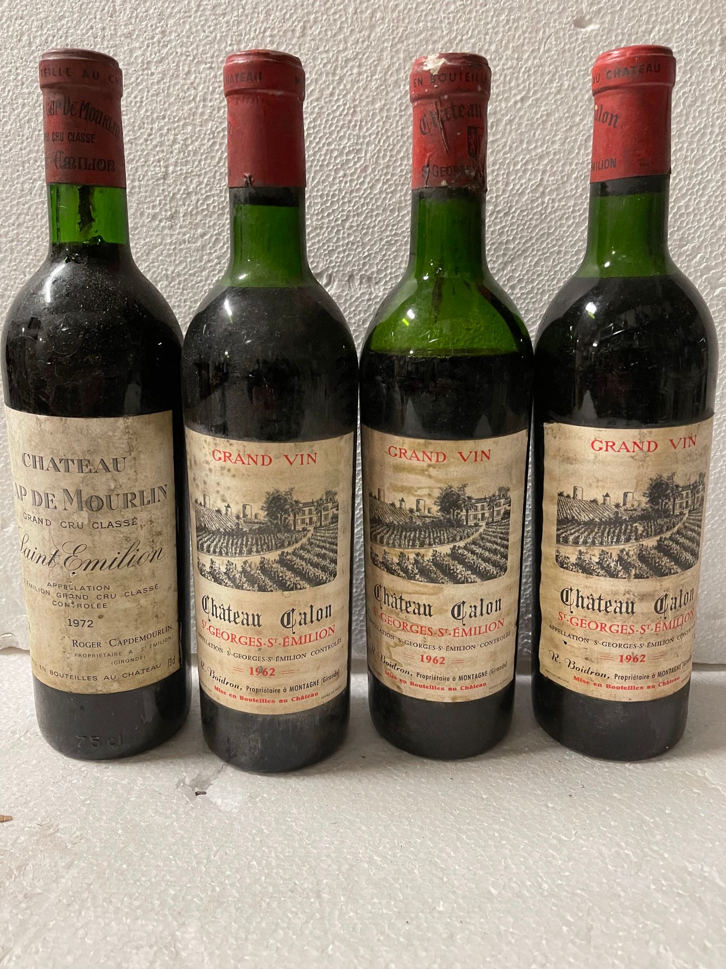 Null Set of 4 bottles : 

- 3 bottles CHÂTEAU CALON, Saint-Georges Saint-Emilion&hellip;