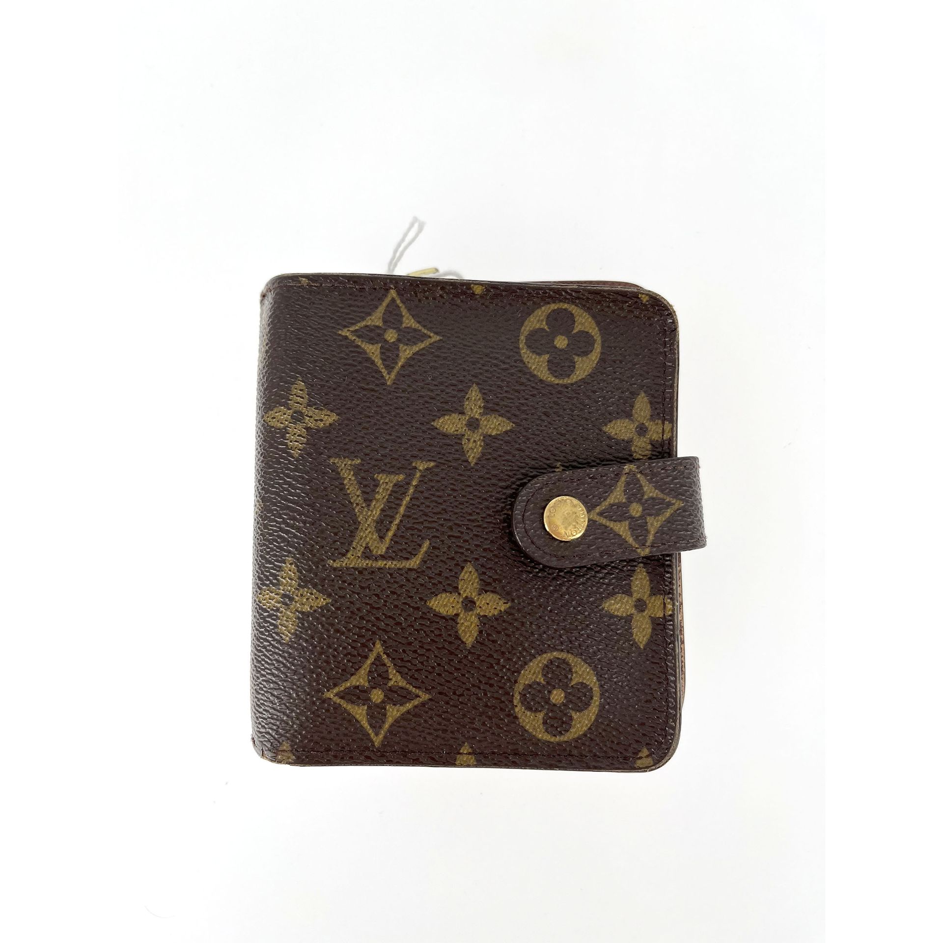 LOUIS VUITTON Small coin purse, card holder and wallet i…
